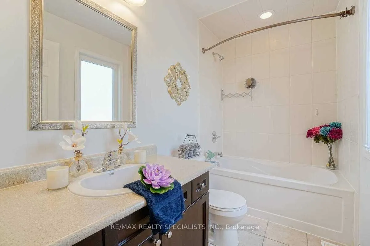 475 Zuest Crescent