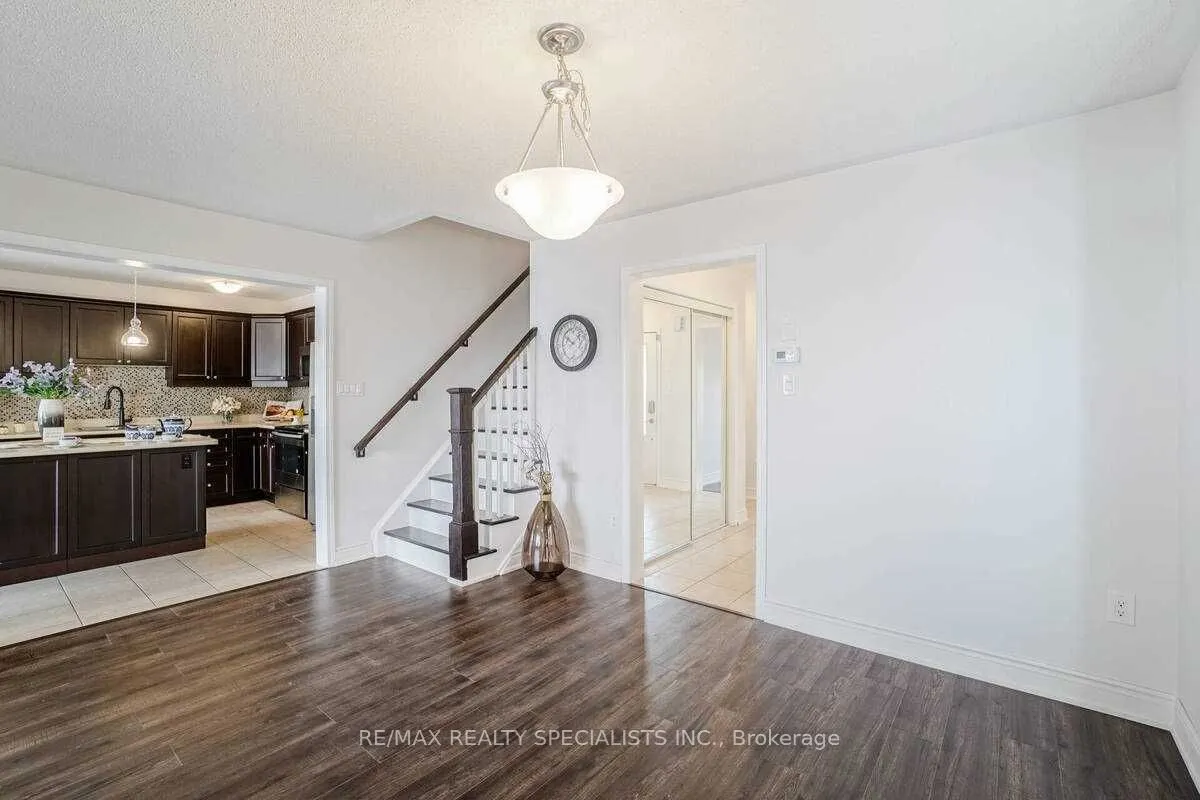 475 Zuest Crescent