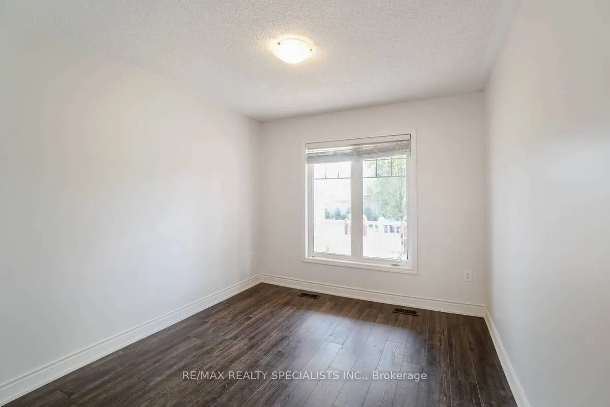 475 Zuest Crescent