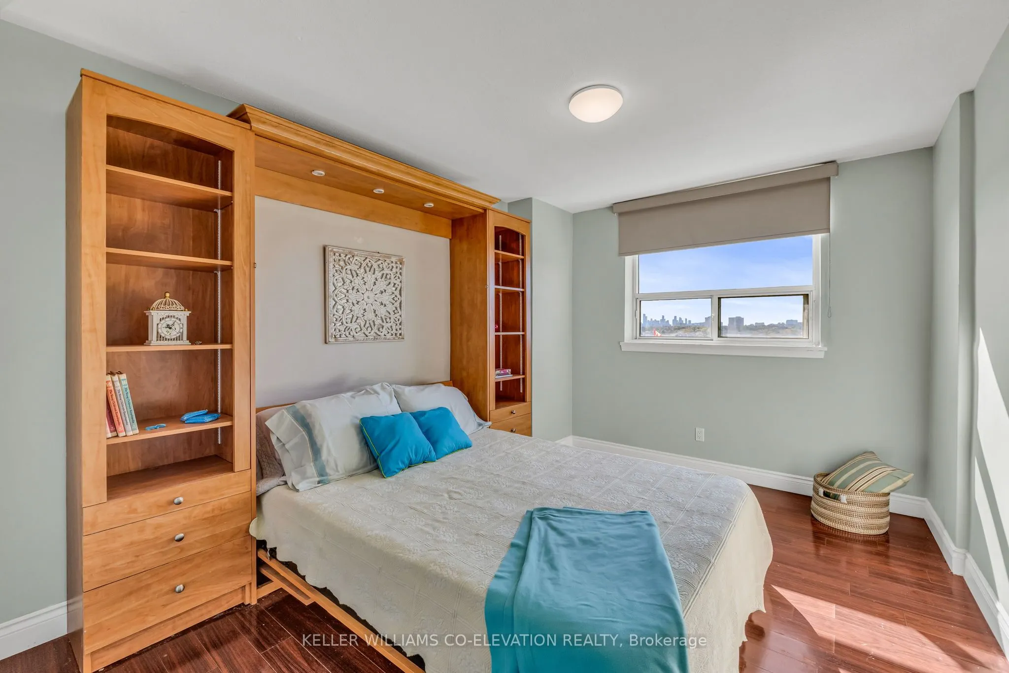 14 Neilson Drive, #702