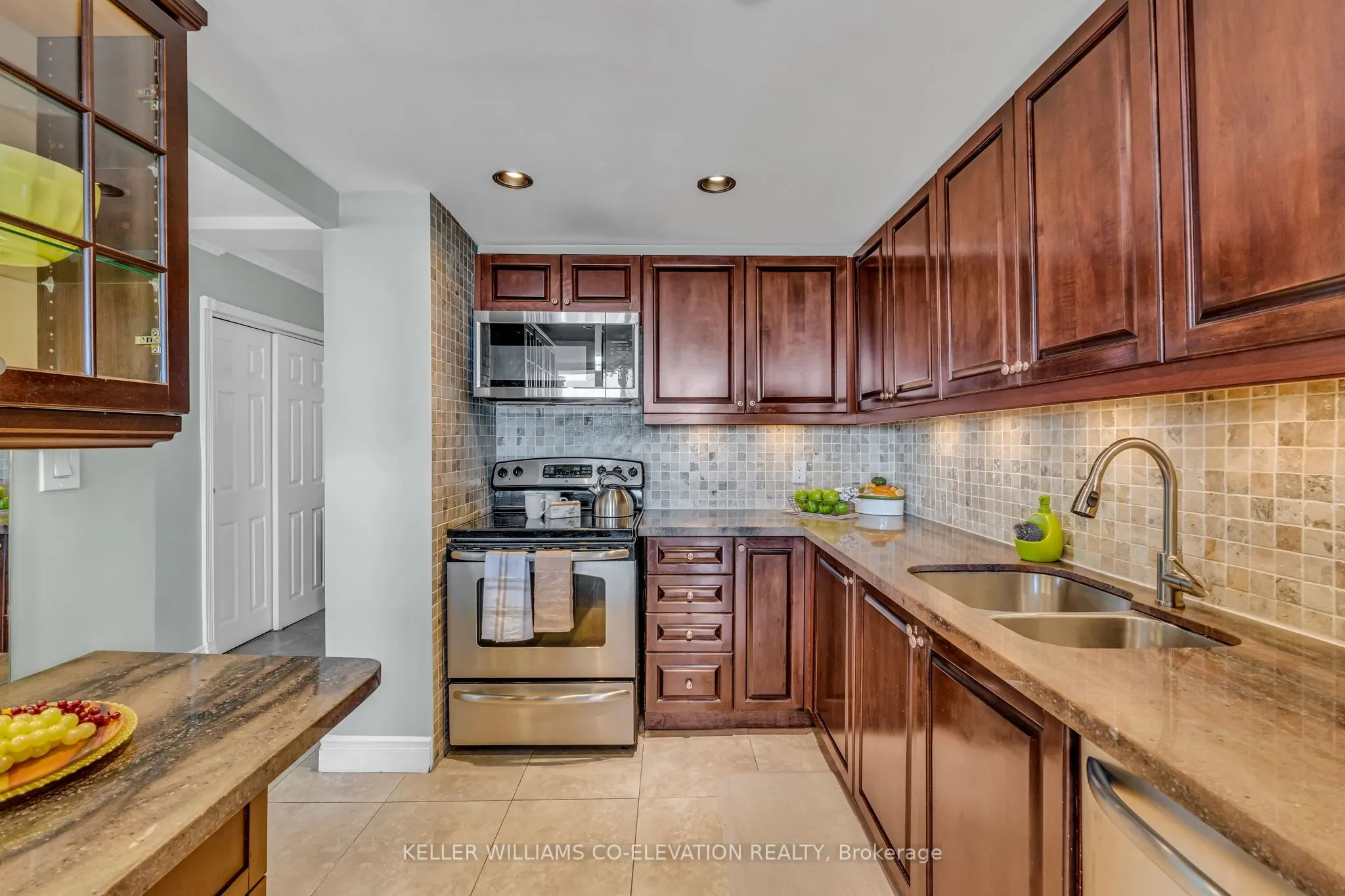 14 Neilson Drive, #702