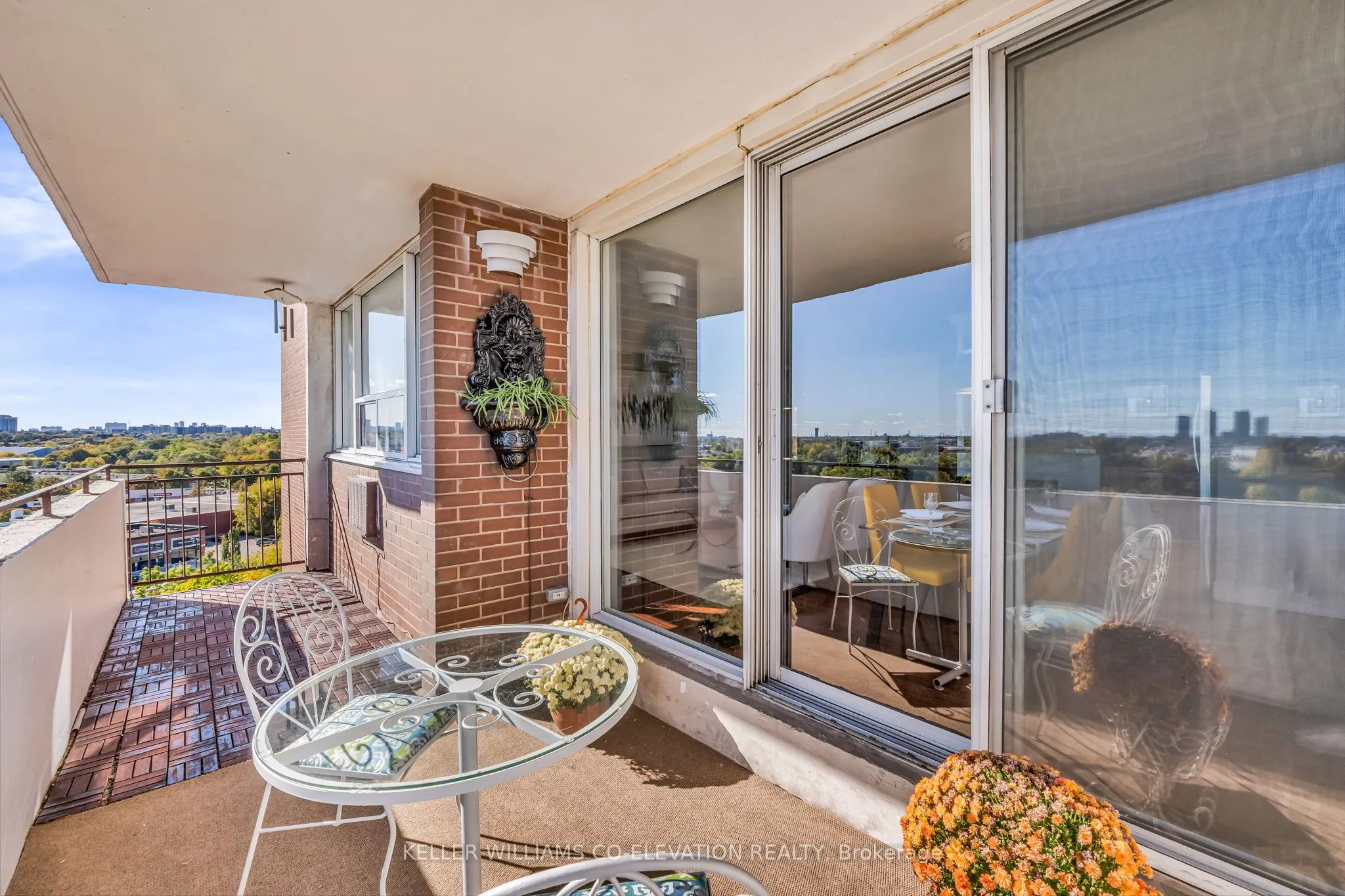 14 Neilson Drive, #702