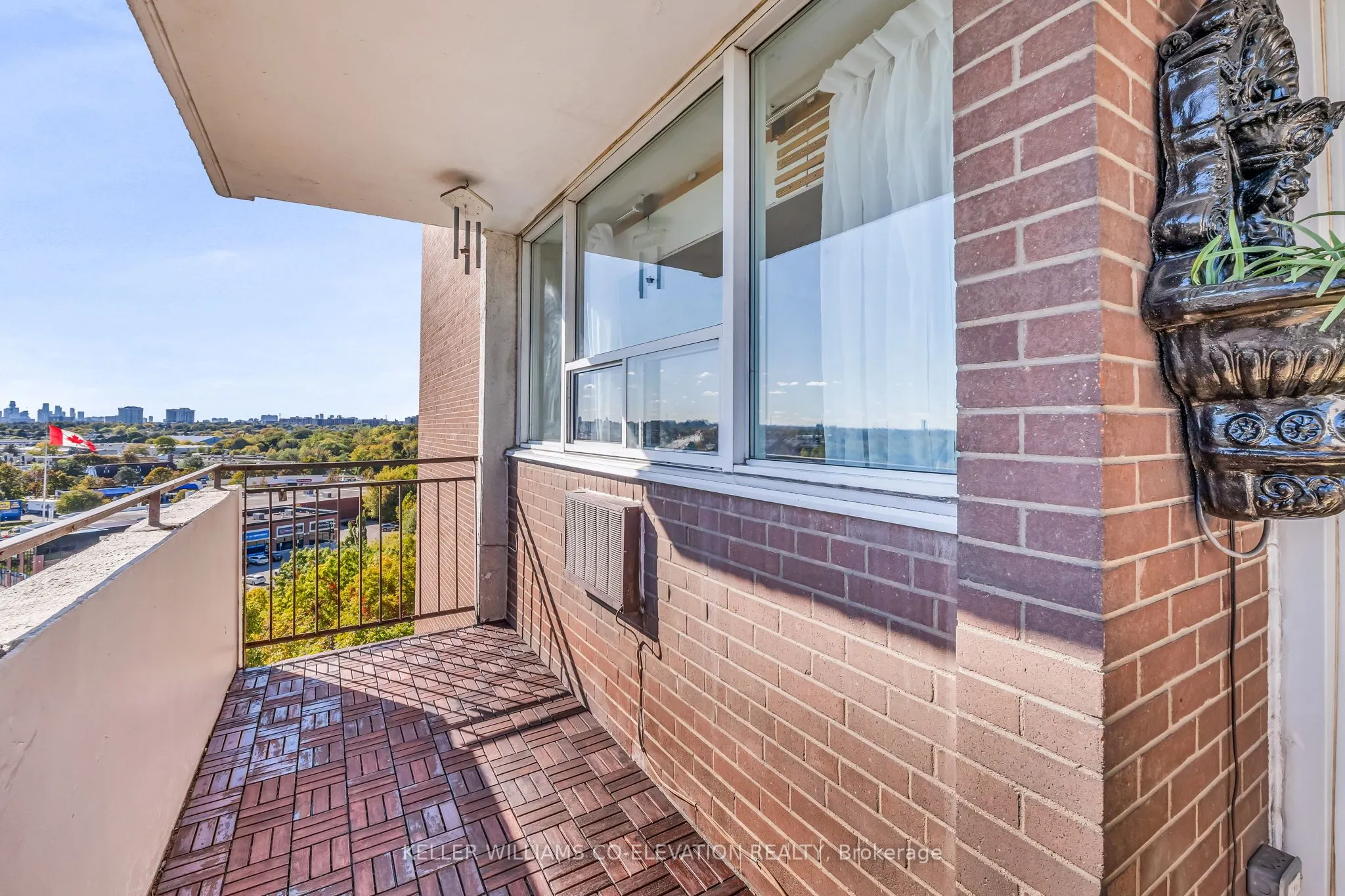 14 Neilson Drive, #702