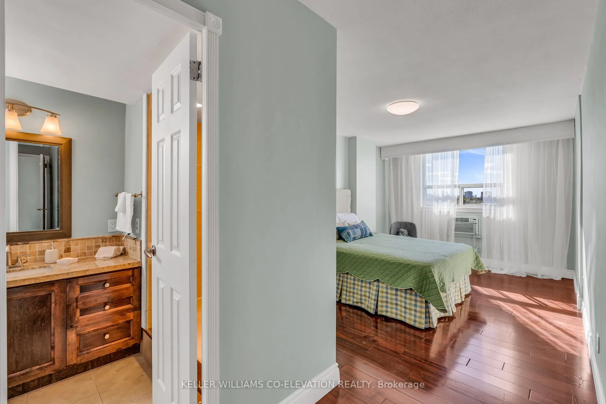 14 Neilson Drive, #702