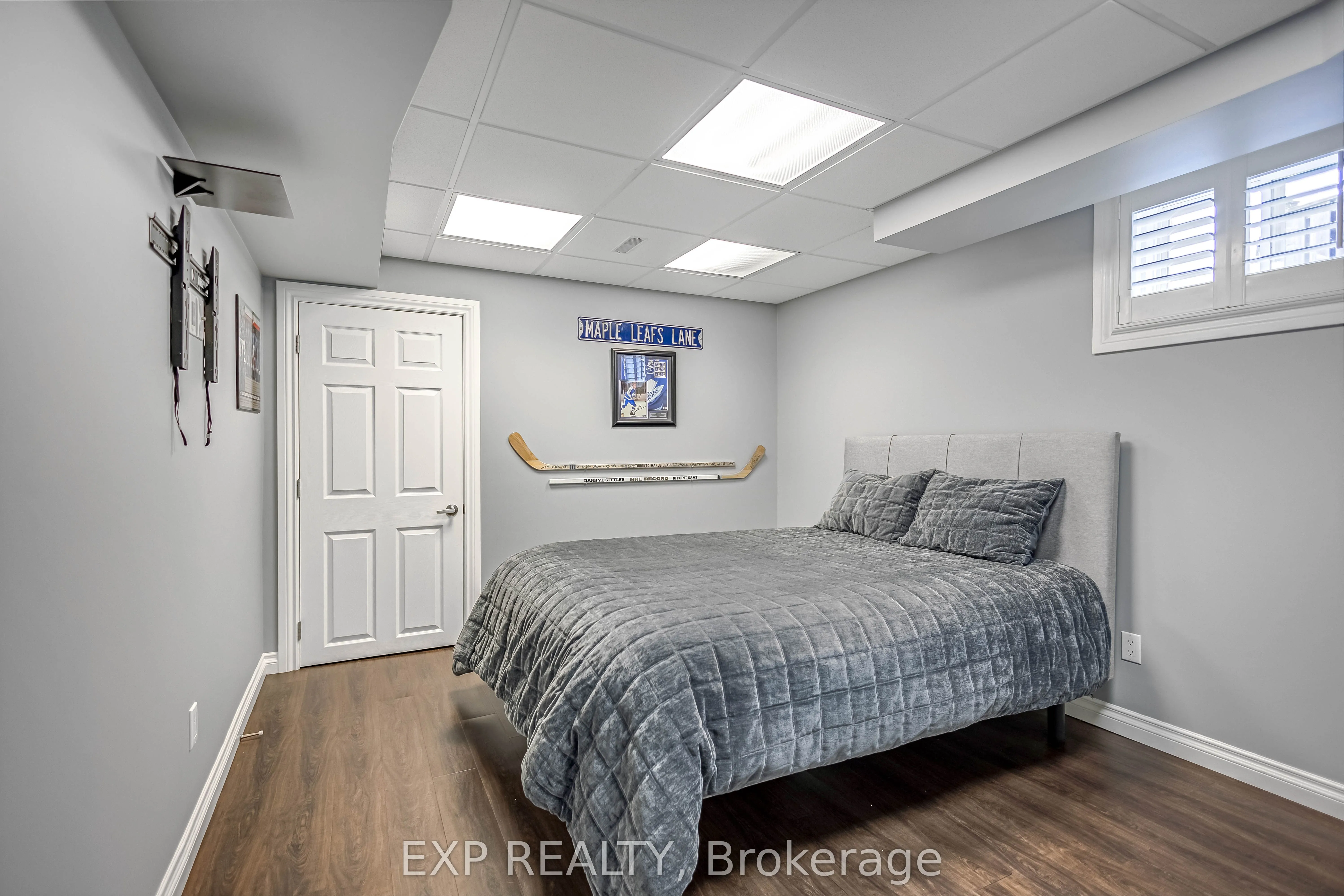 2403 Whitehorn Drive