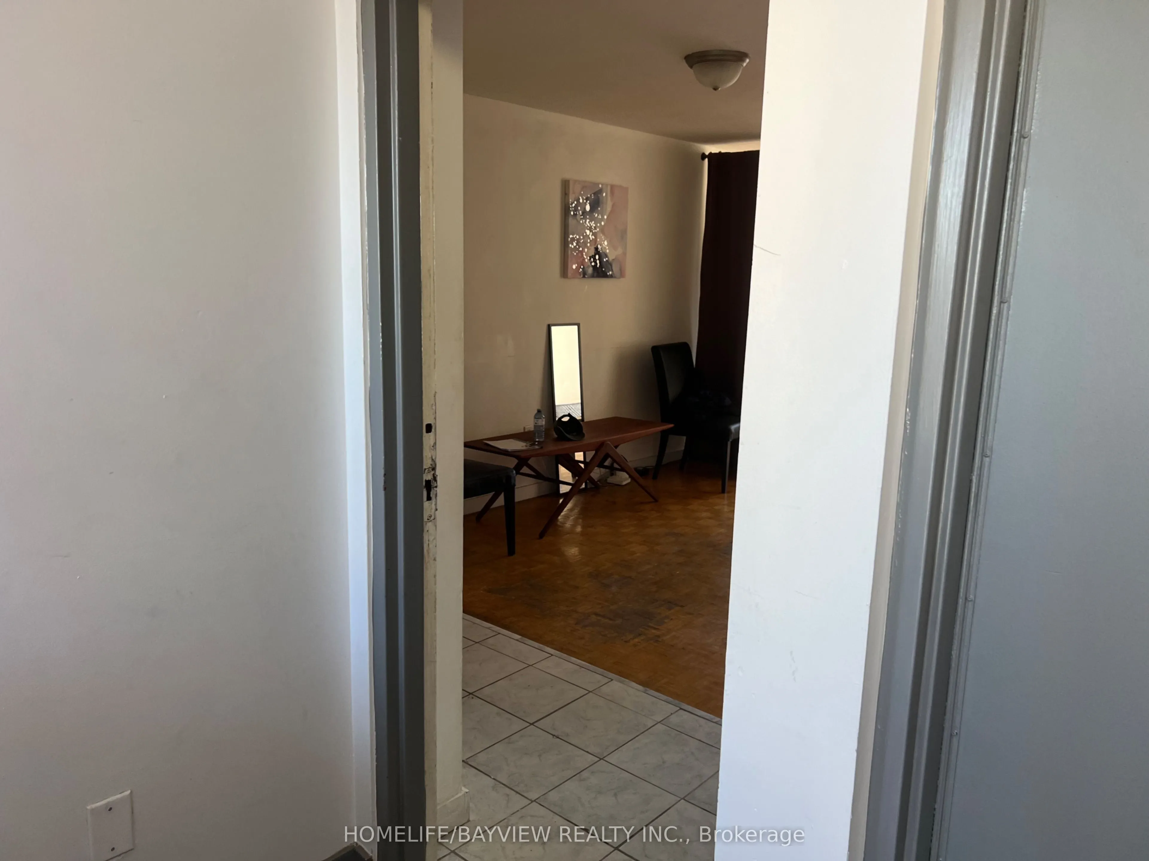 4689 Jane Street, #402