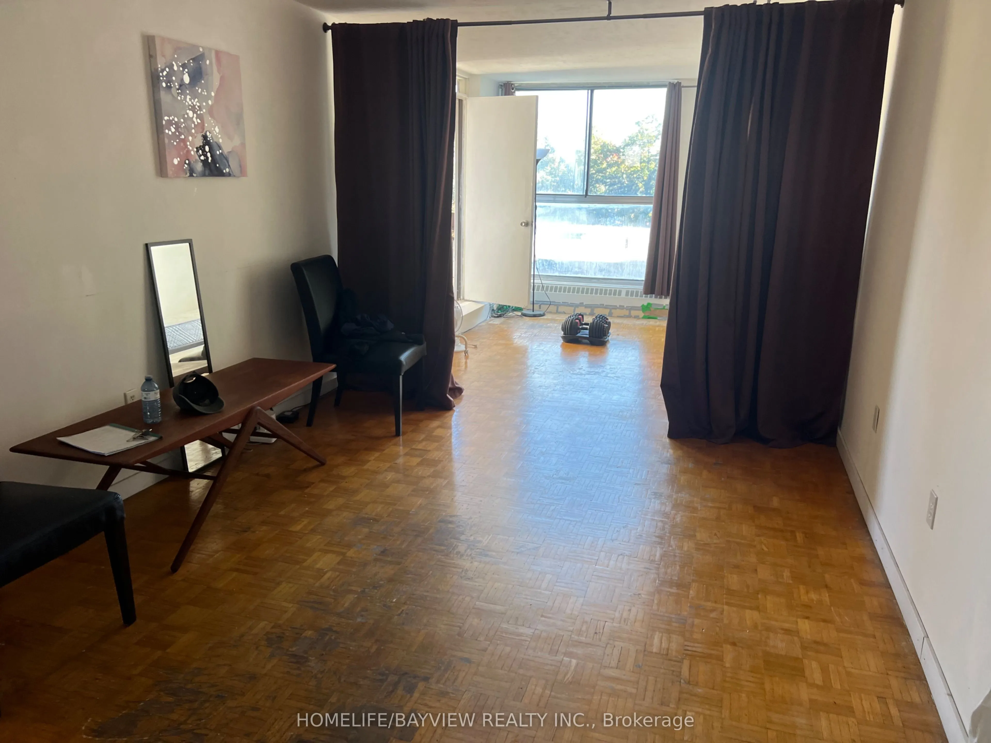 4689 Jane Street, #402