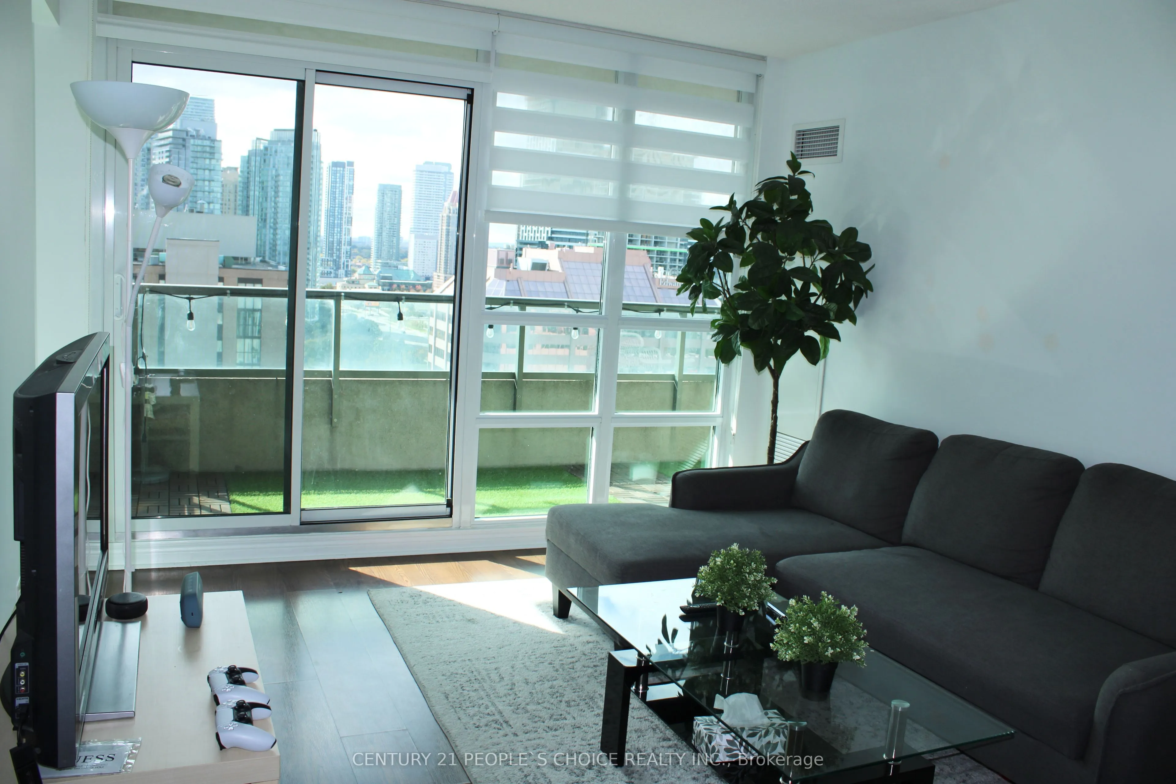 208 Enfield Place, #2807