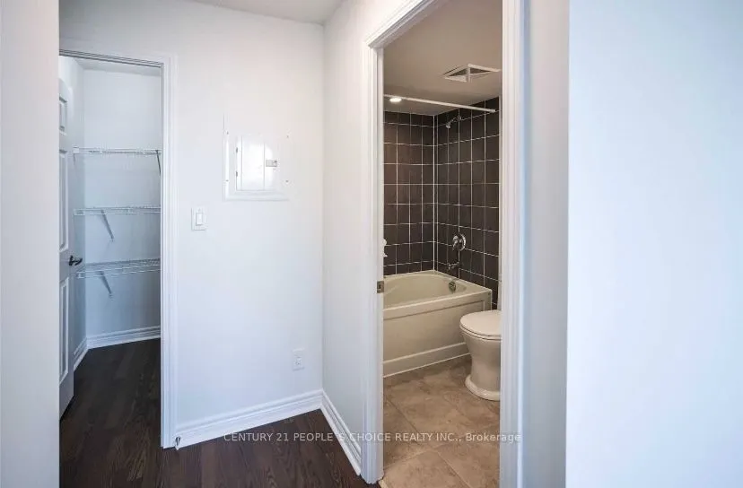208 Enfield Place, #2807