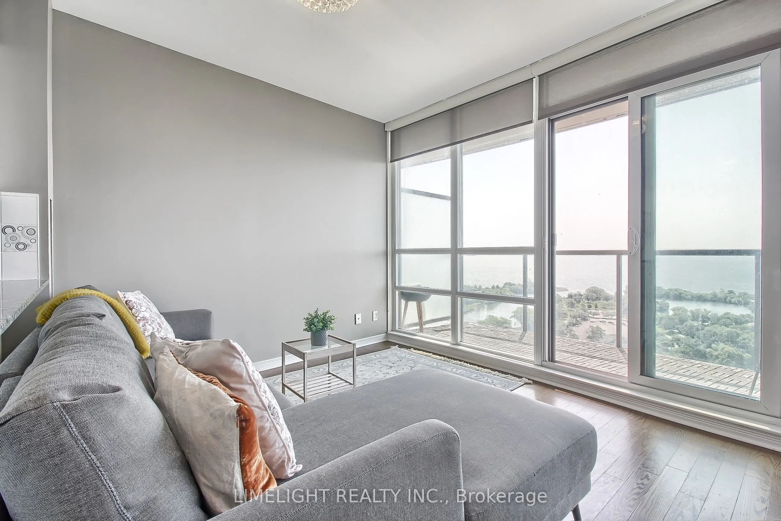 2240 LAKE SHORE Boulevard W, #2208