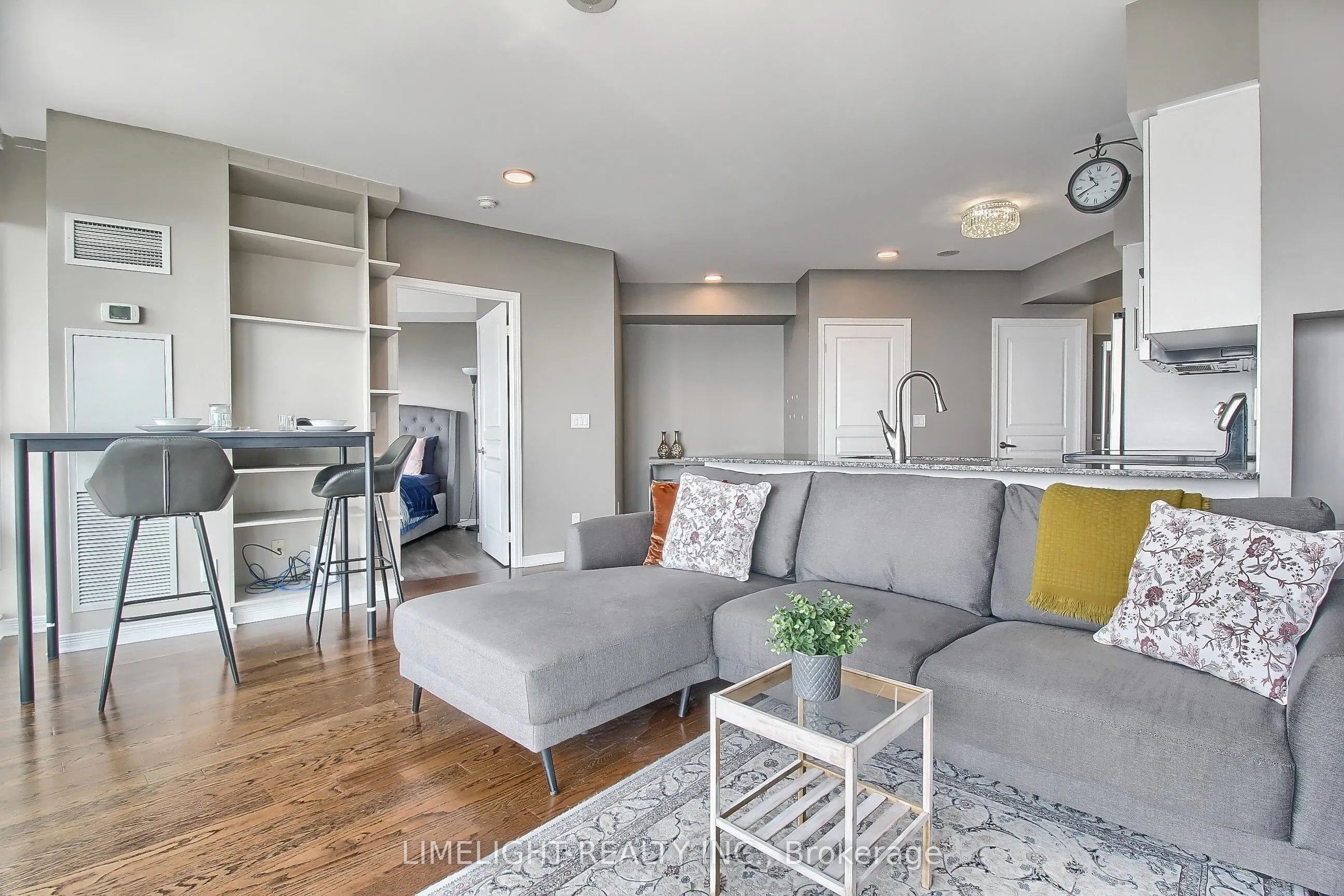 2240 LAKE SHORE Boulevard W, #2208