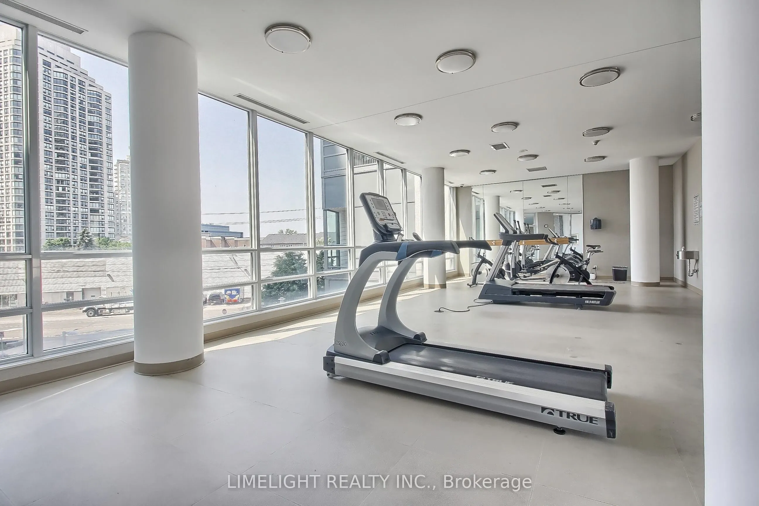 2240 LAKE SHORE Boulevard W, #2208