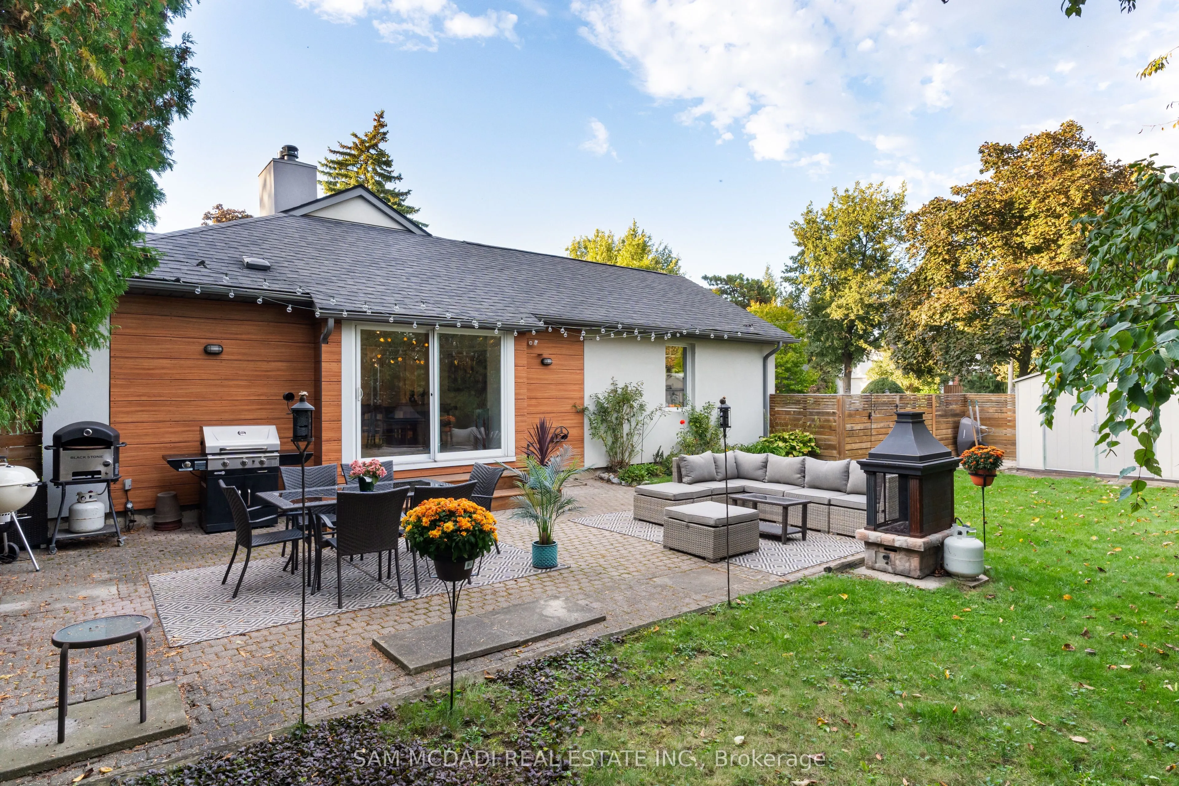 2480 Parmeer Drive