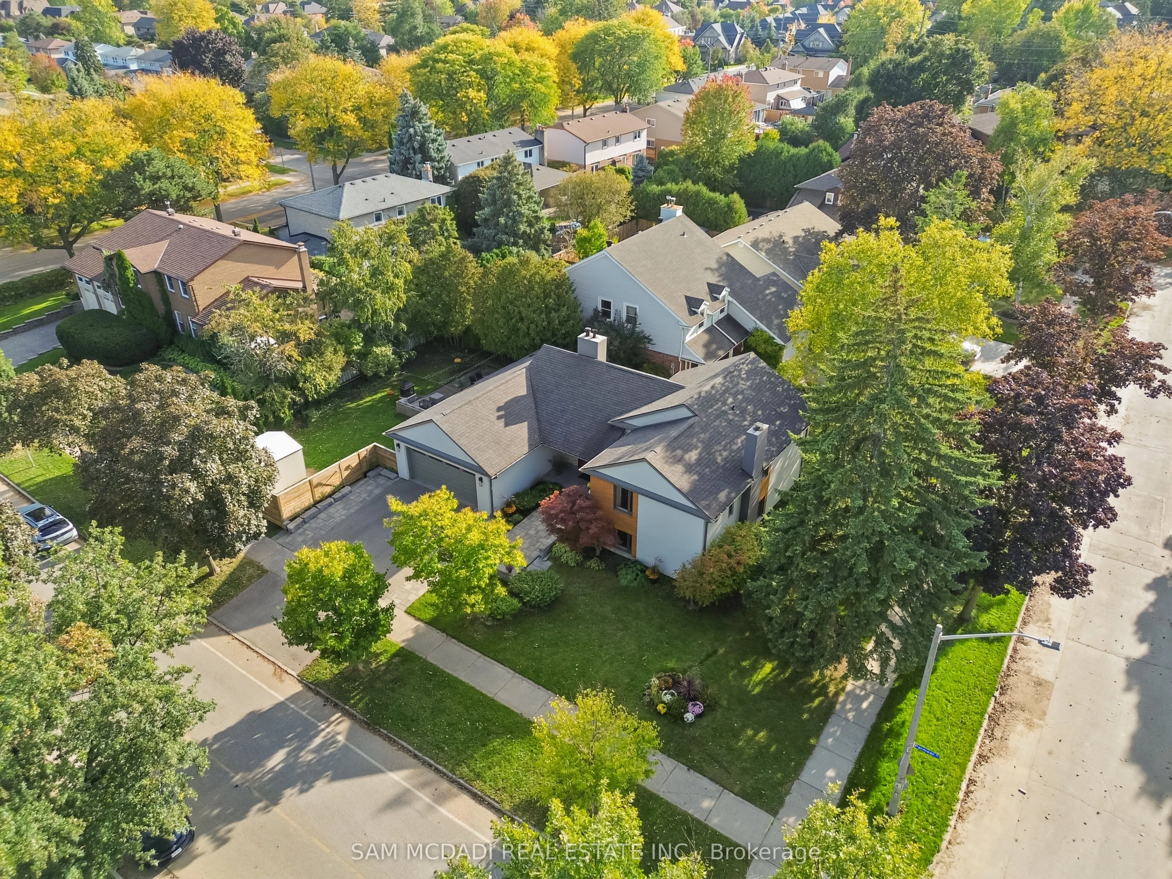 2480 Parmeer Drive