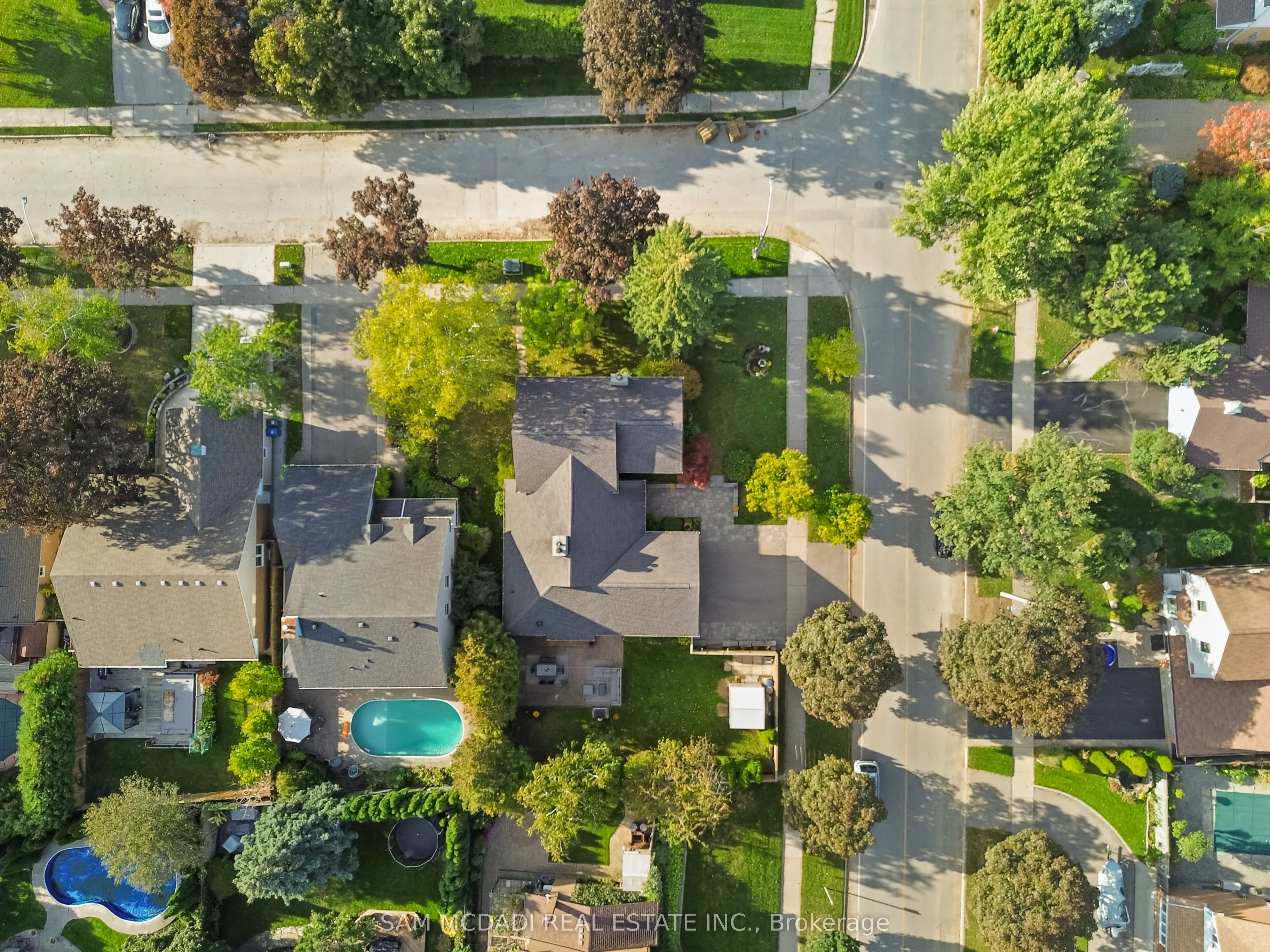 2480 Parmeer Drive