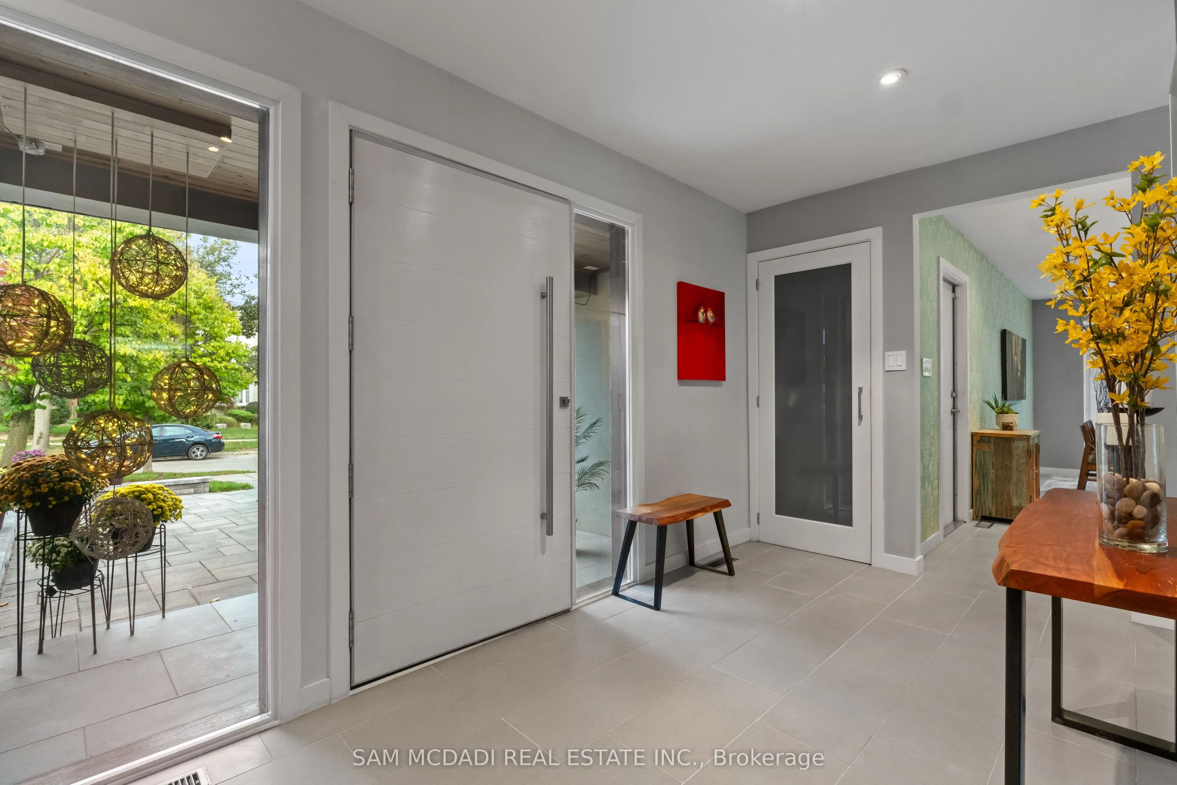 2480 Parmeer Drive