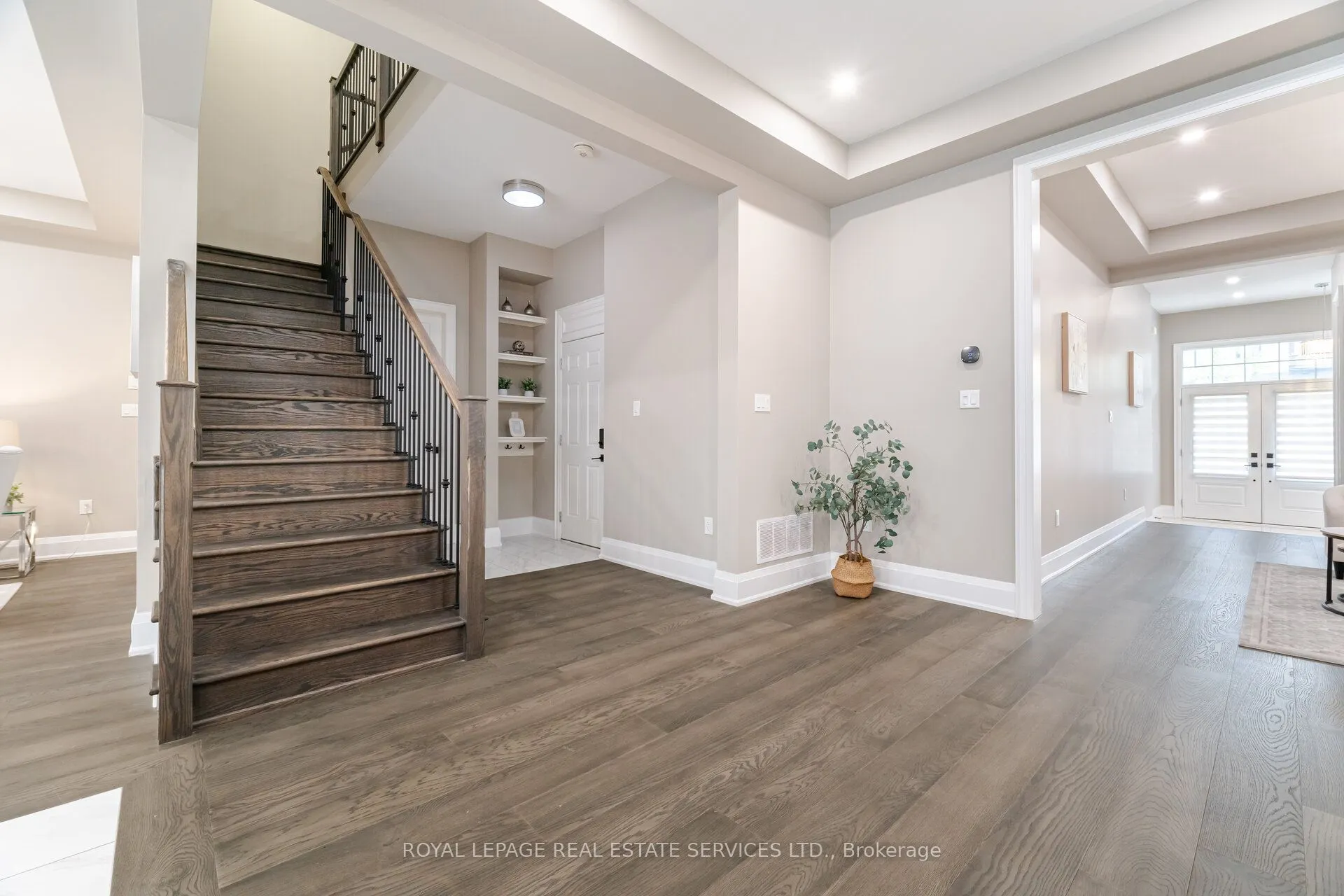 1471 Everest Crescent