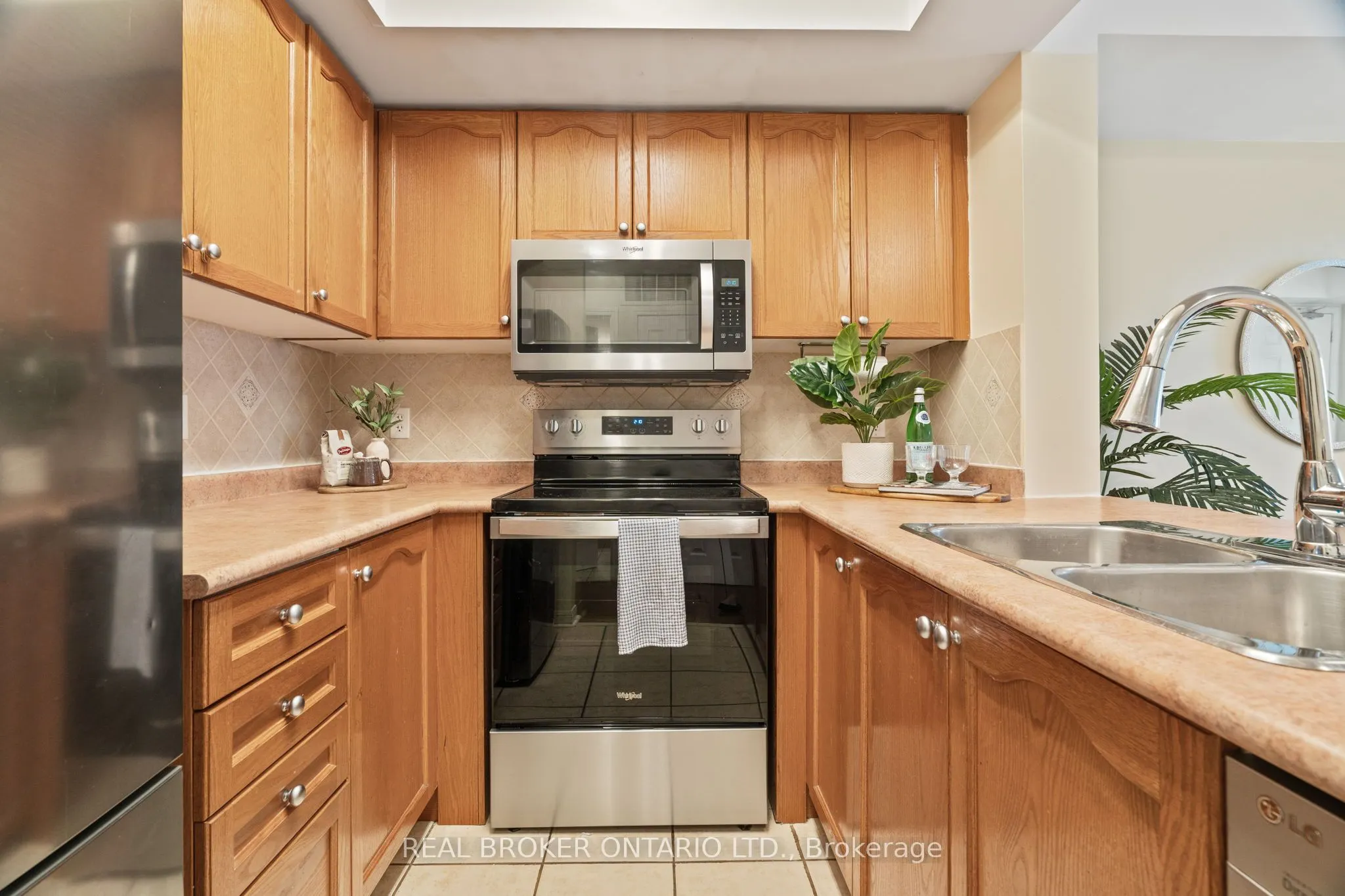 3047 Finch Avenue W, #2066
