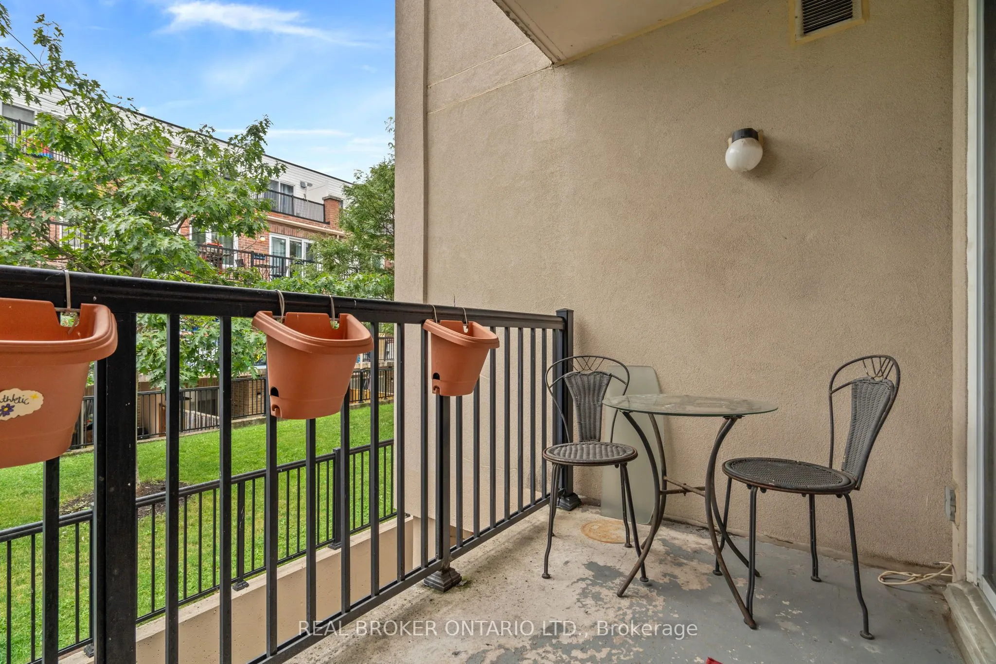 3047 Finch Avenue W, #2066