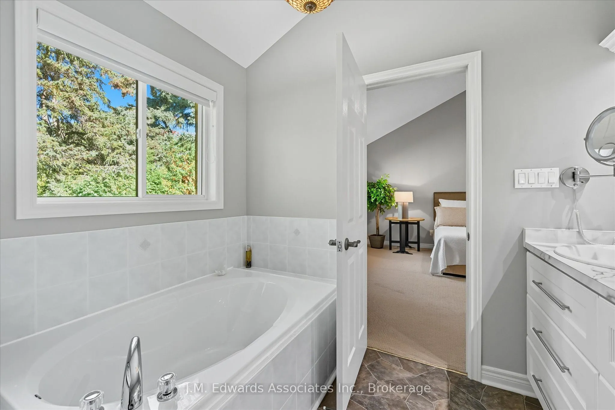 3045 New Street, #41