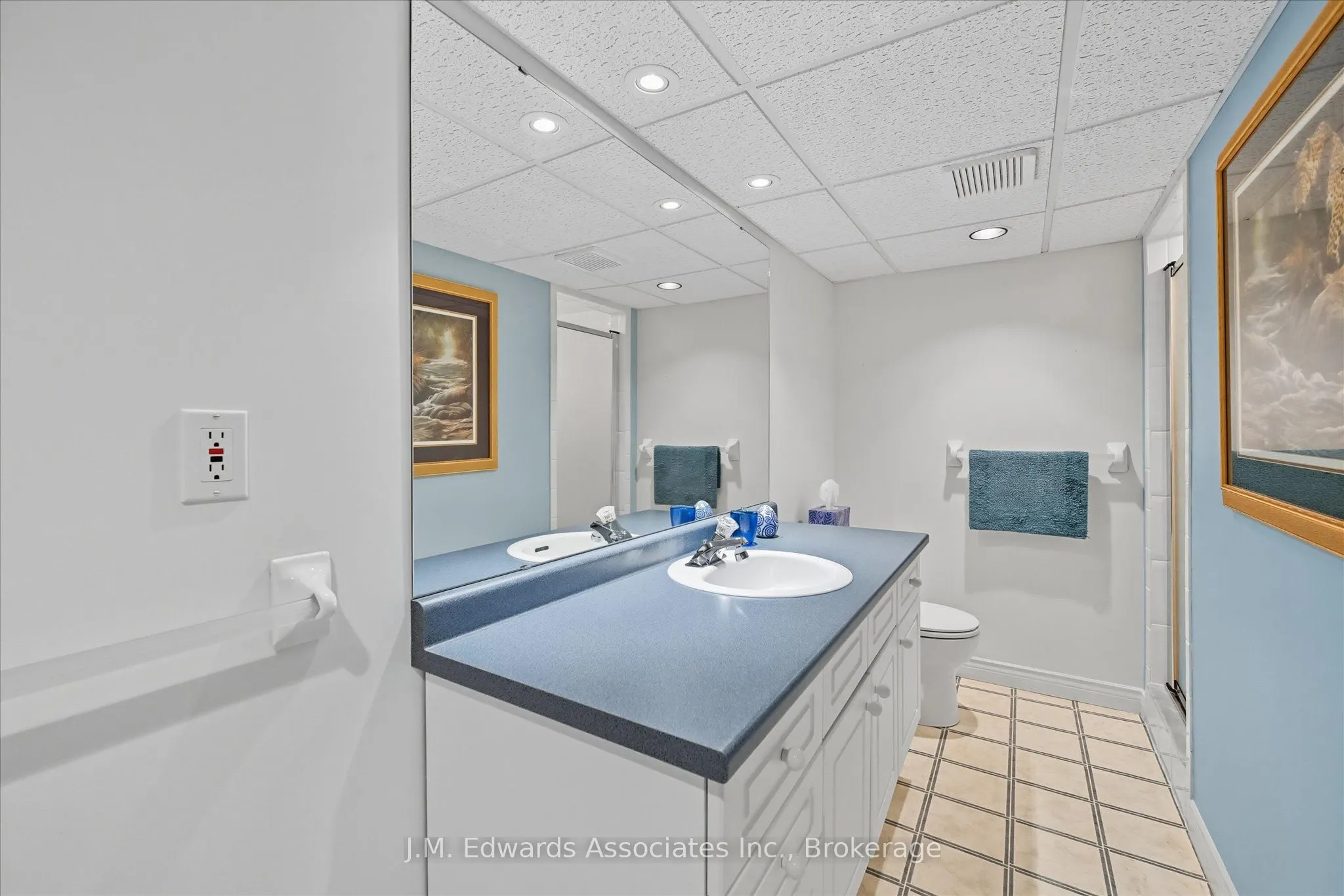 3045 New Street, #41