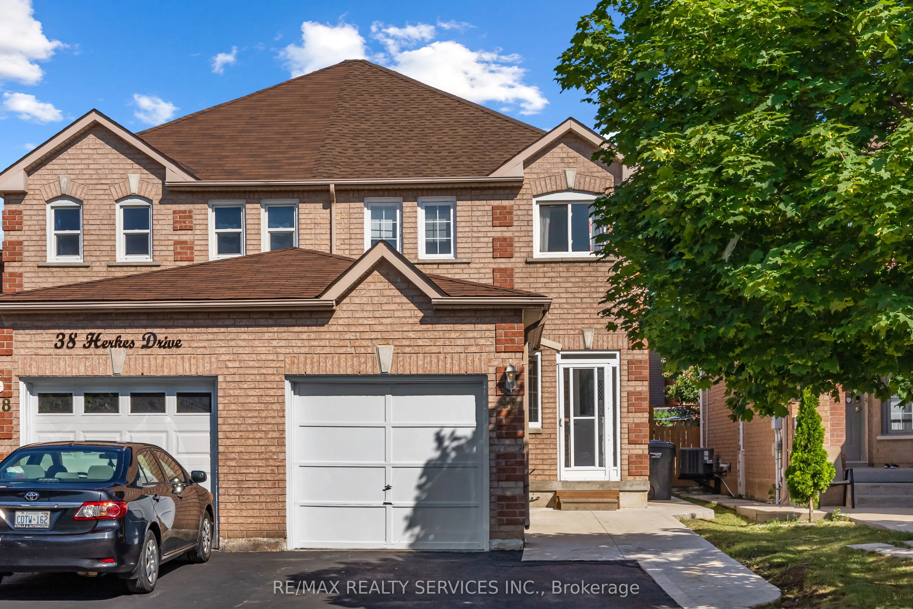 40 Herkes Drive