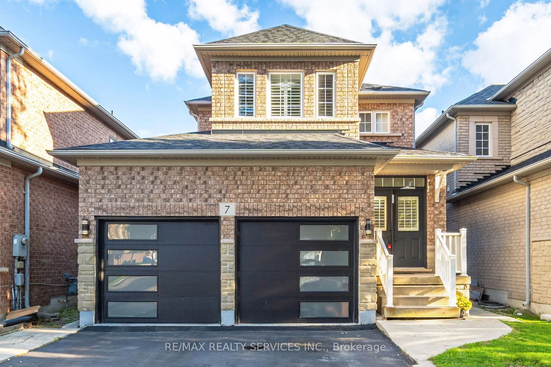 7 Blue Diamond Drive