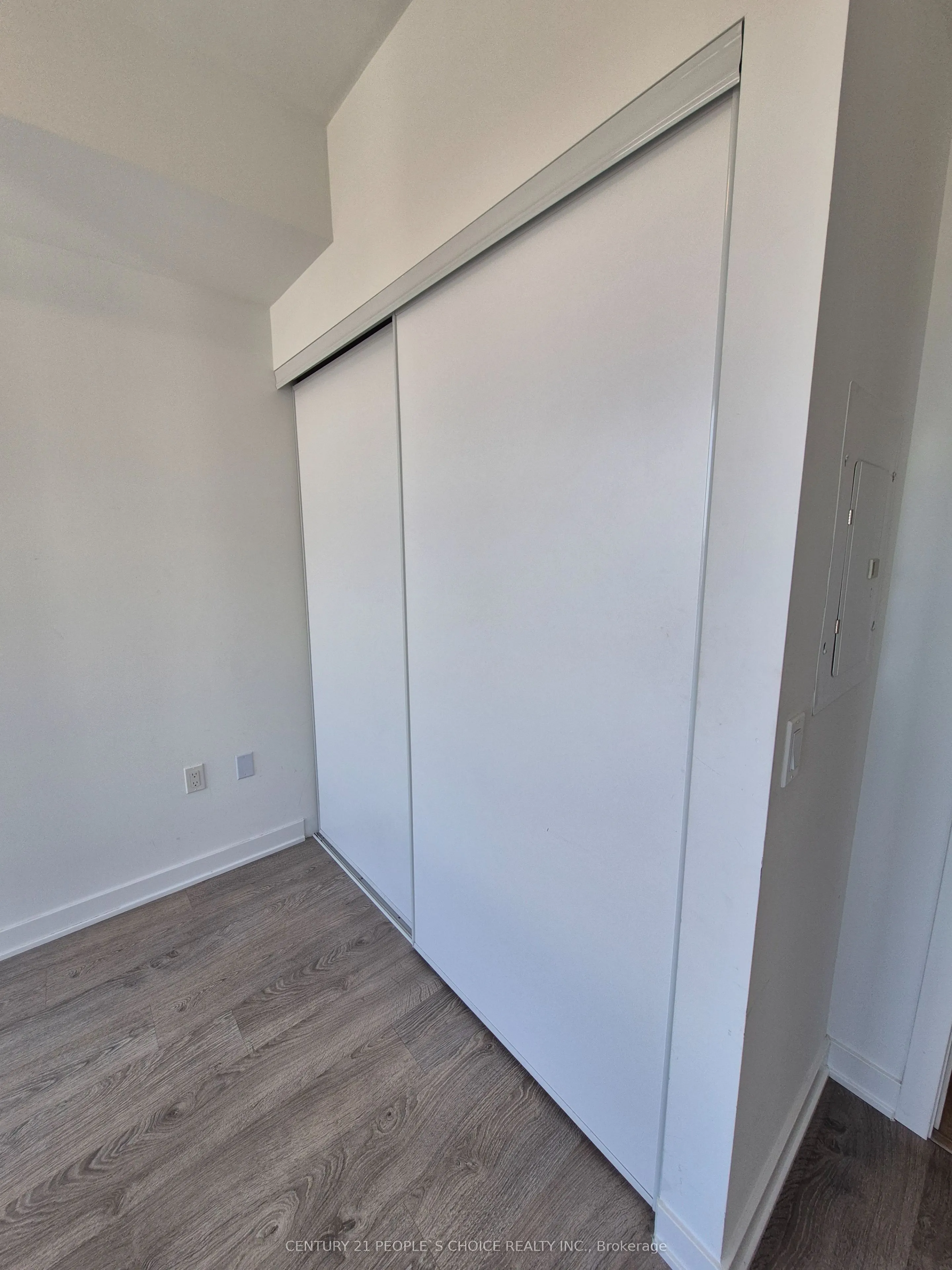 4655 Metcalfe Avenue, #1904