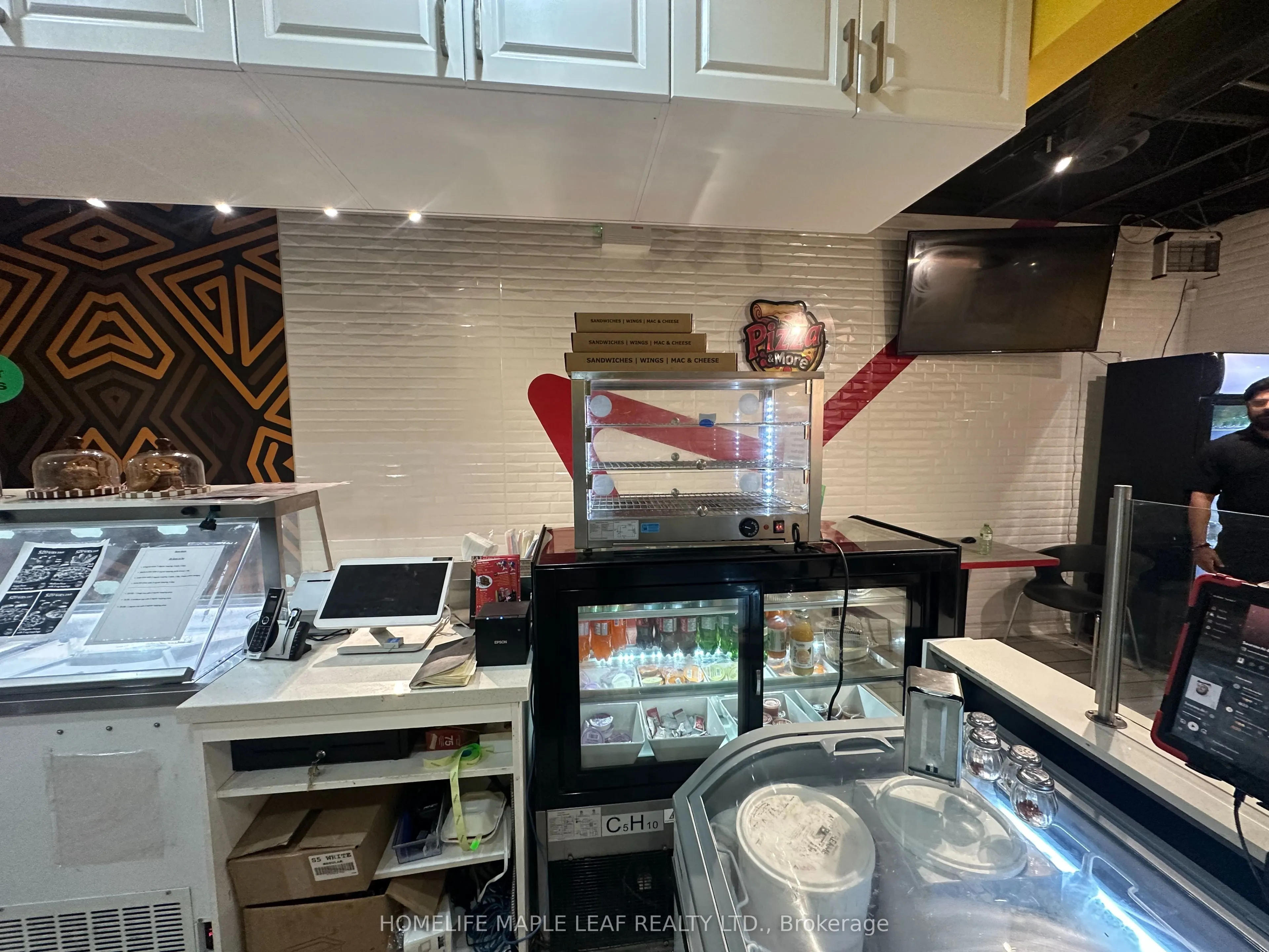 6 George Street S, #2