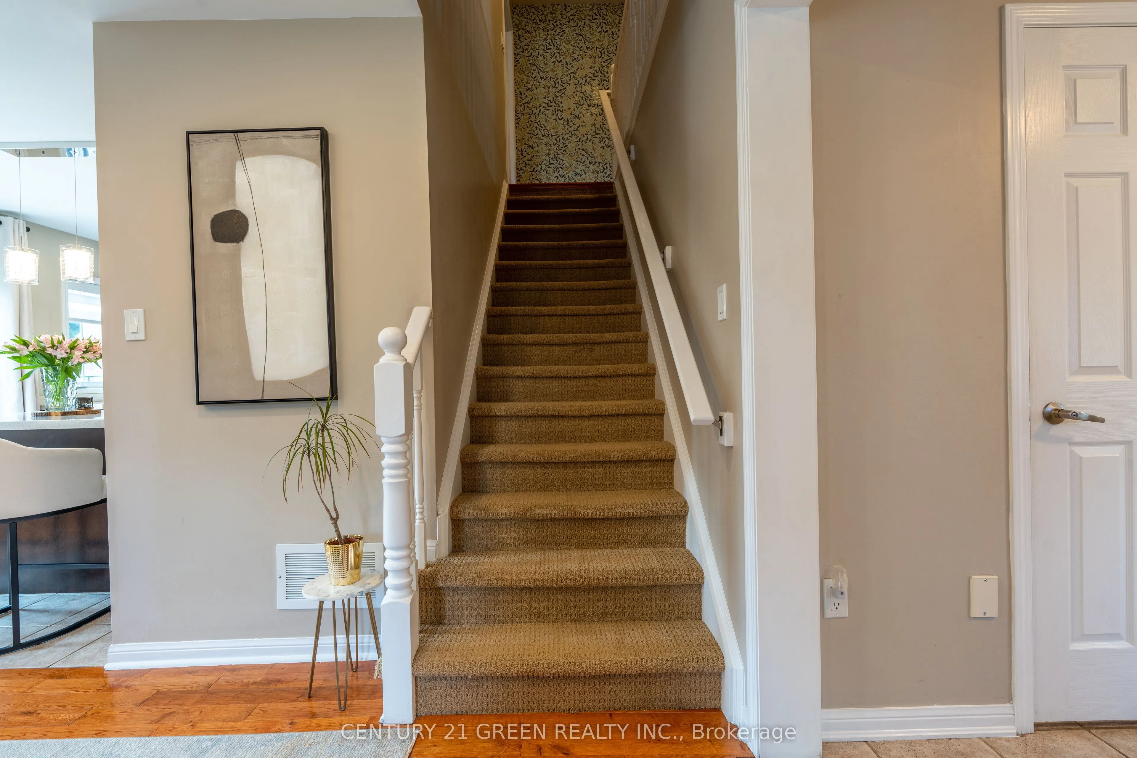 936 Hepburn Road