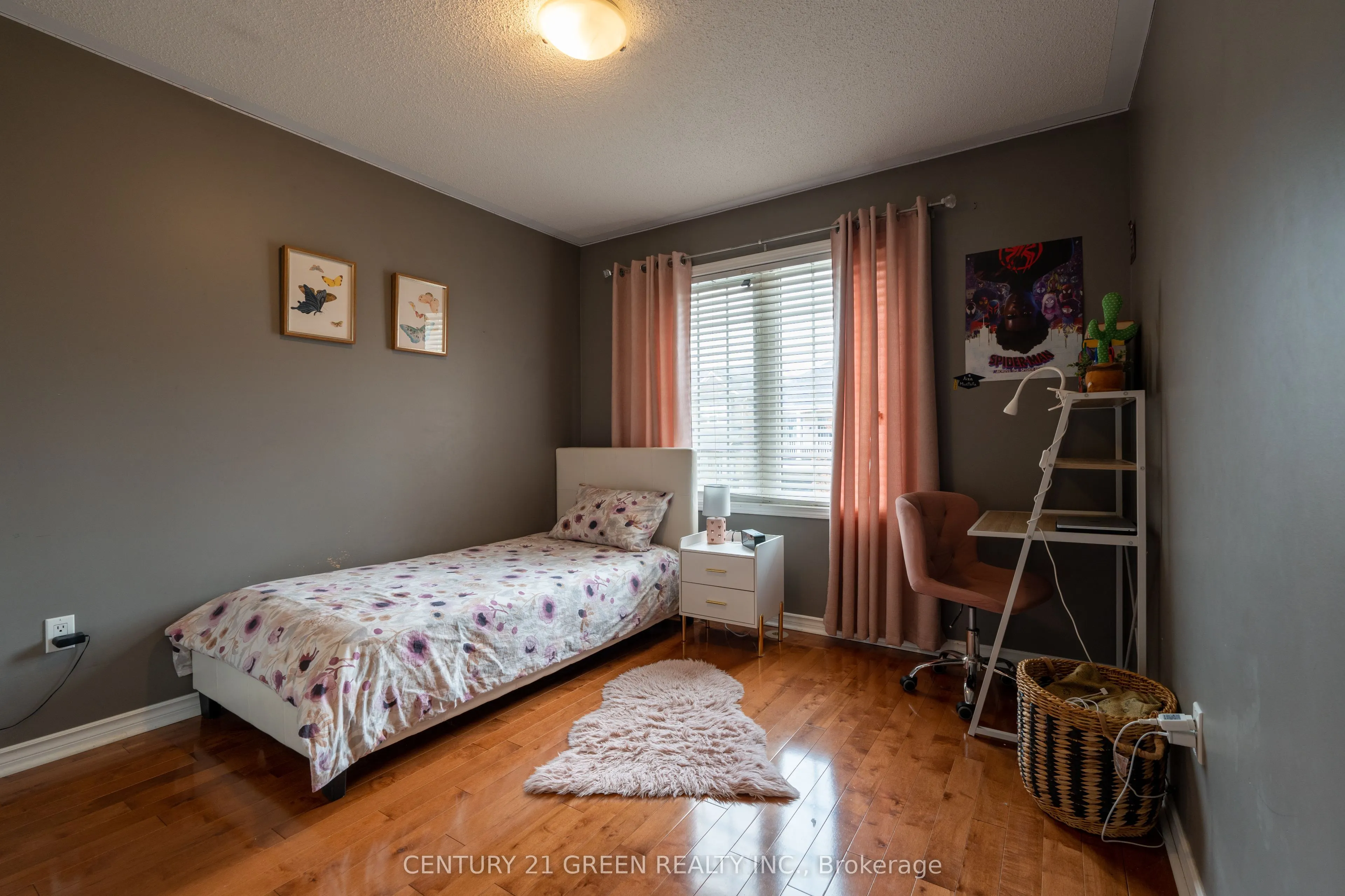 936 Hepburn Road