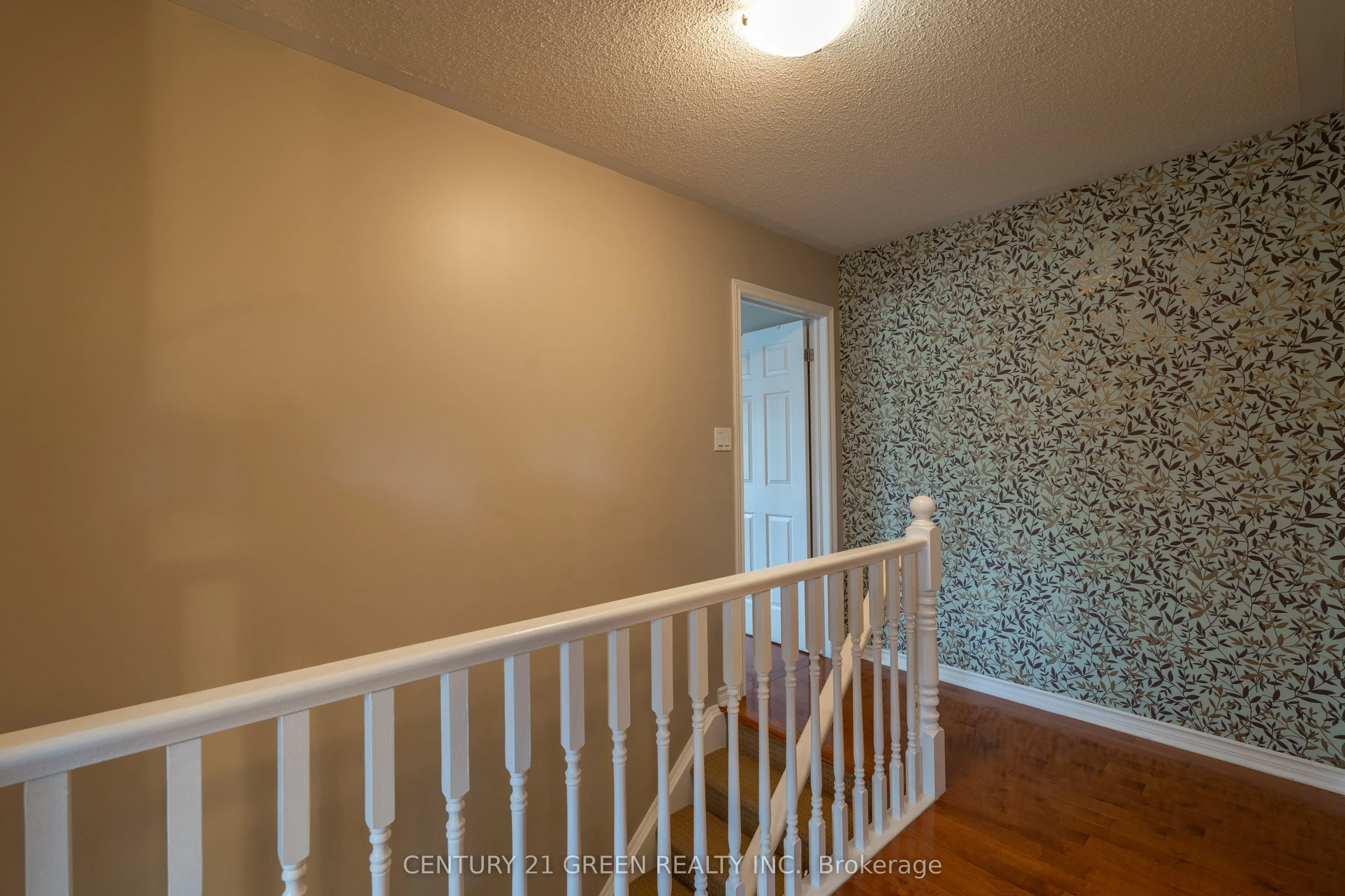 936 Hepburn Road