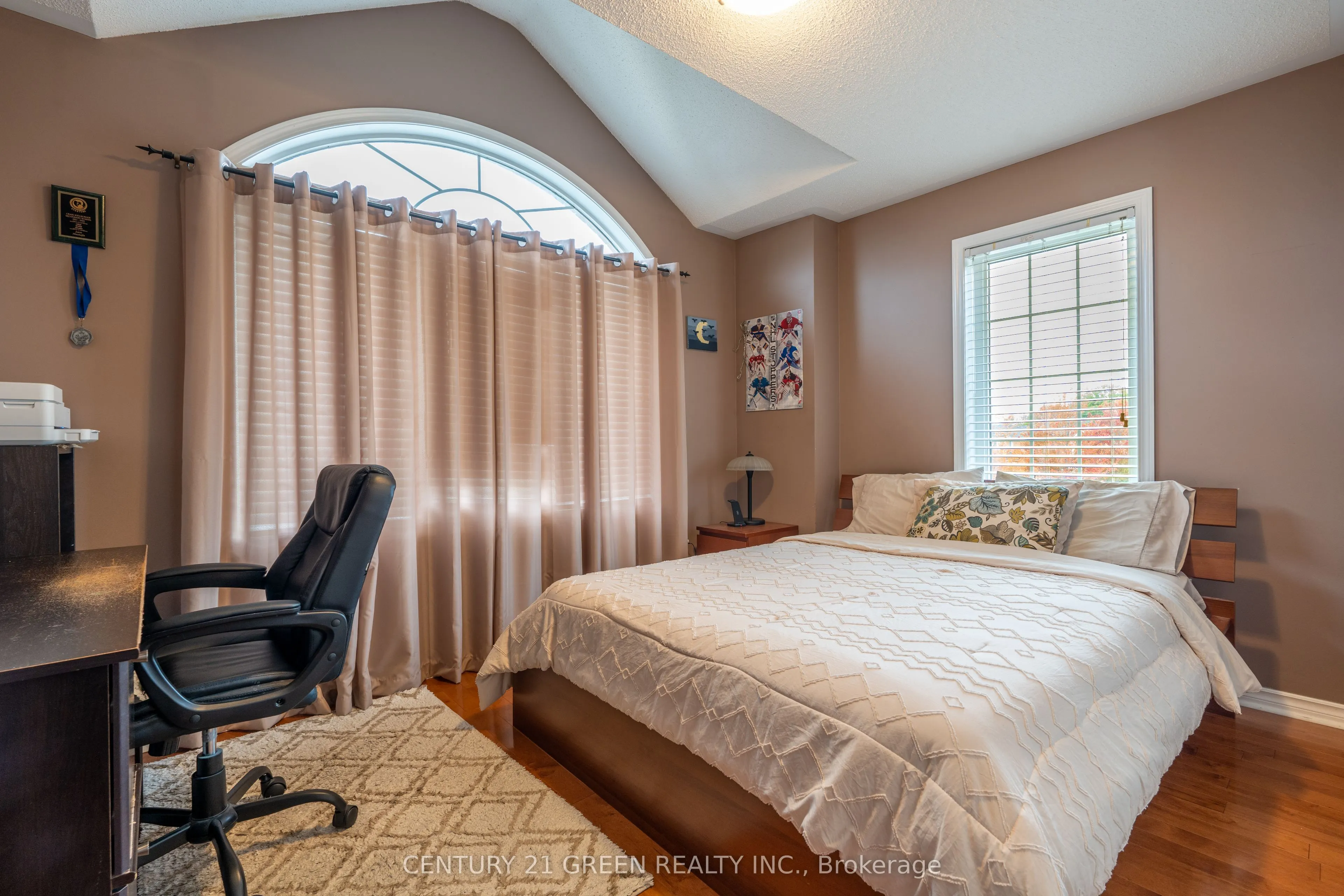 936 Hepburn Road