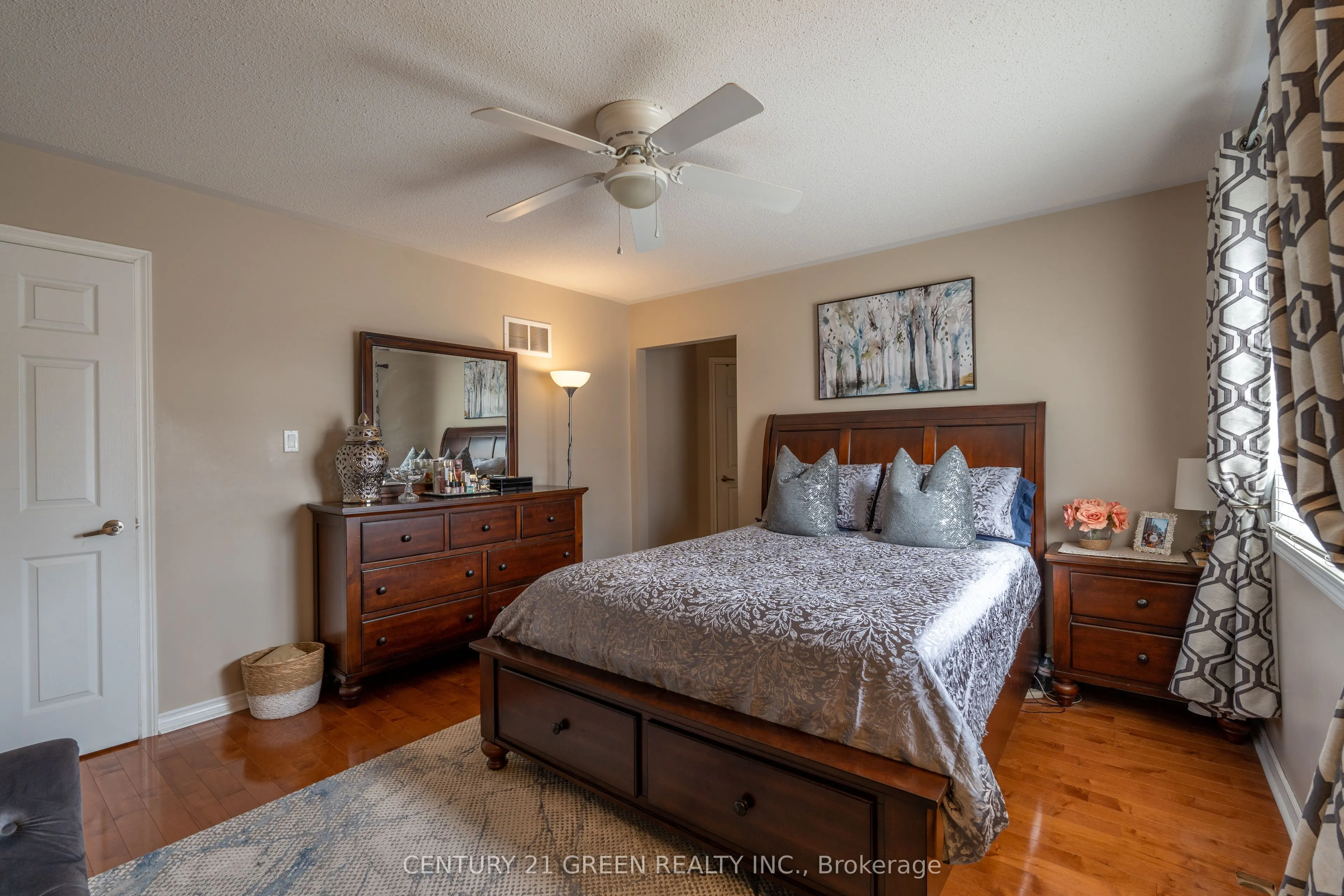 936 Hepburn Road