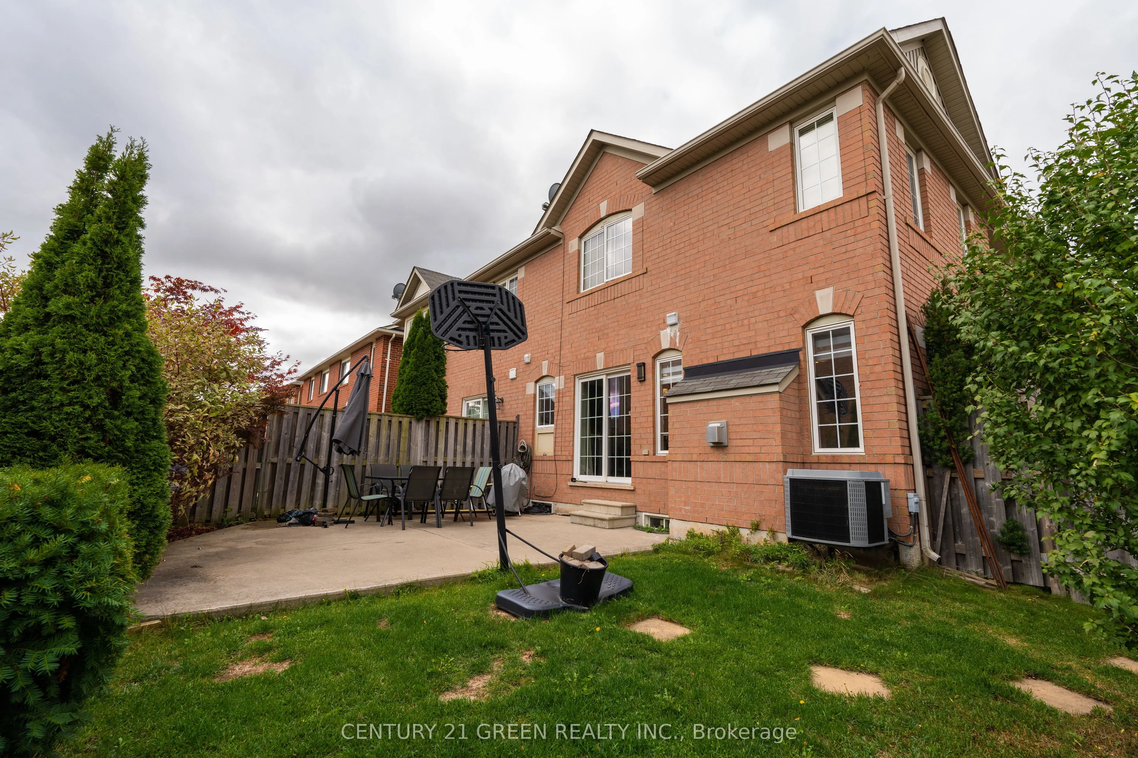 936 Hepburn Road