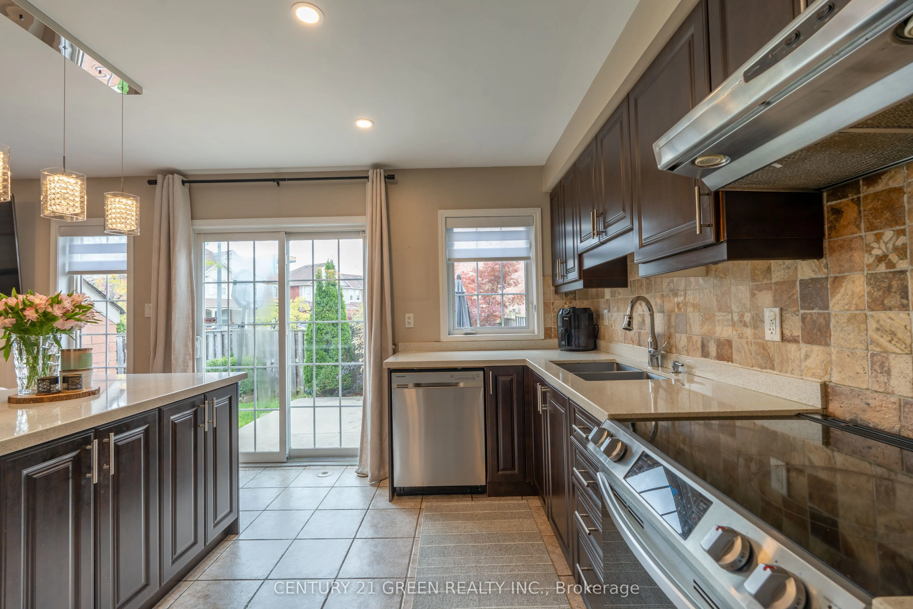 936 Hepburn Road