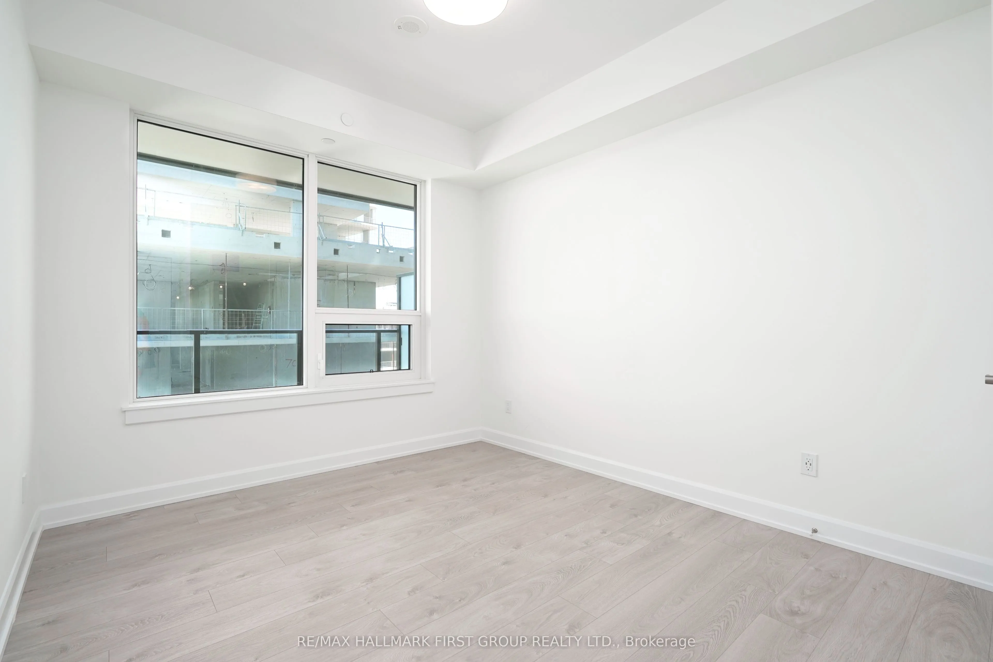 3220 William Coltson Avenue, #813