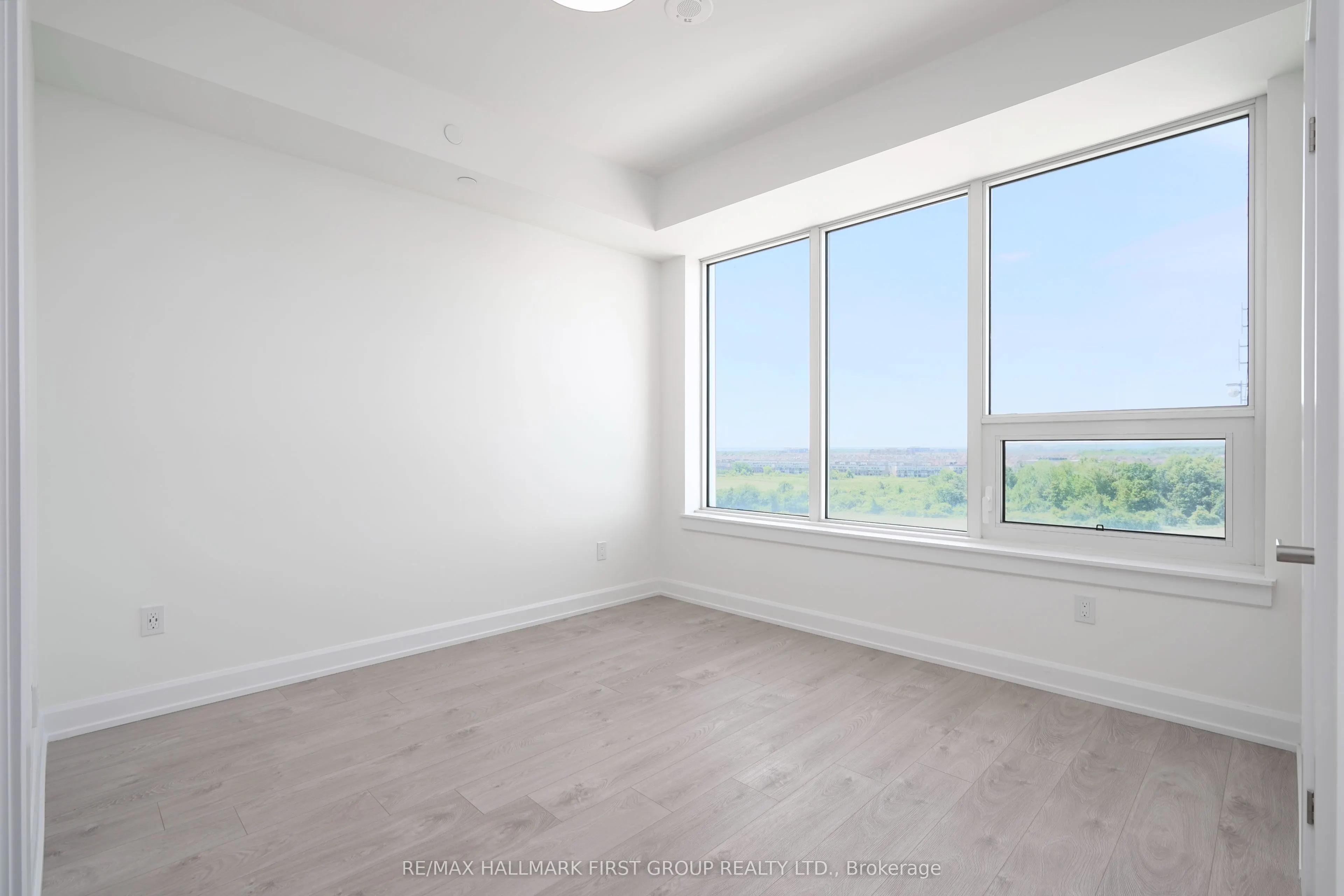 3220 William Coltson Avenue, #813