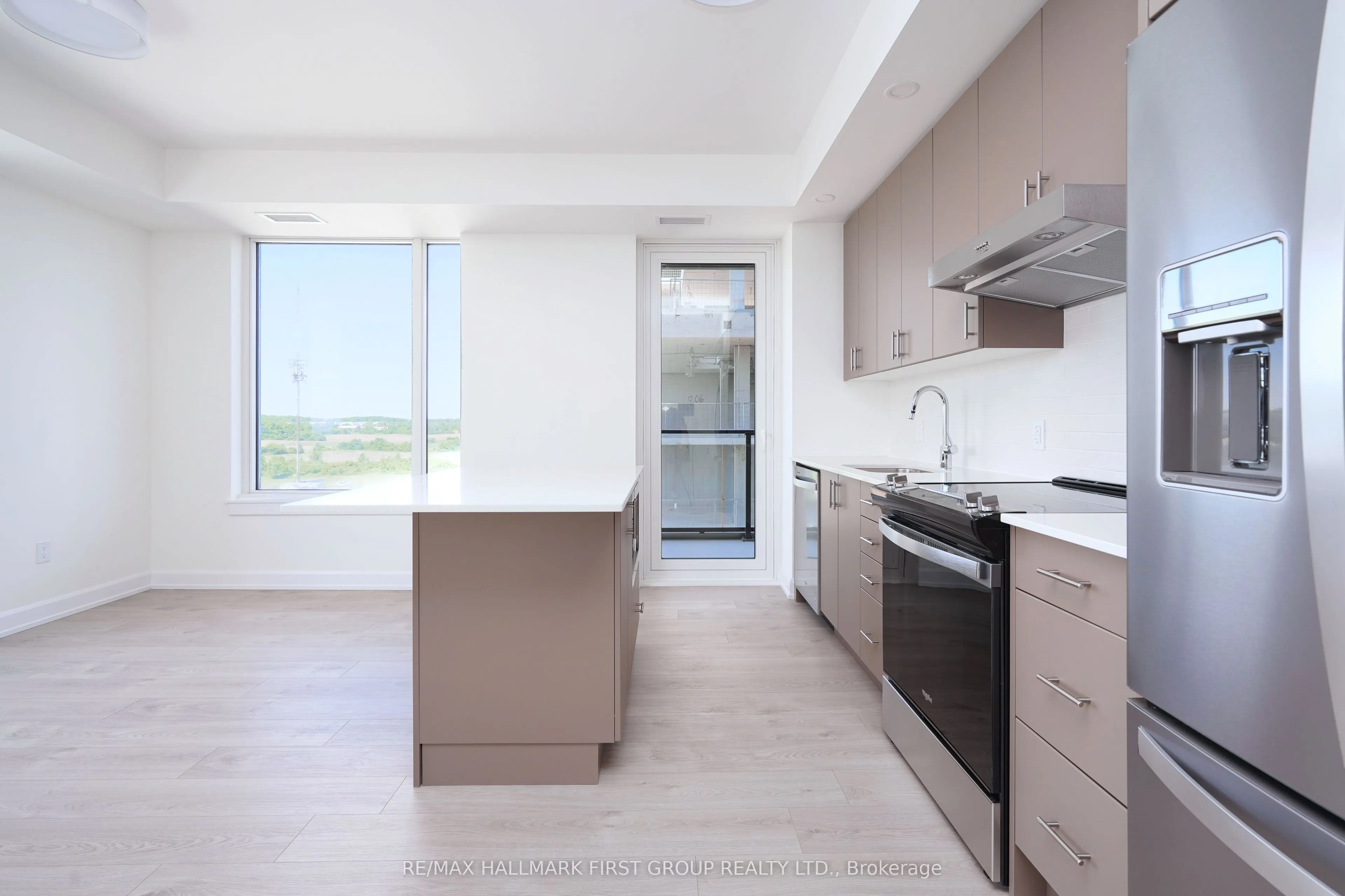 3220 William Coltson Avenue, #813