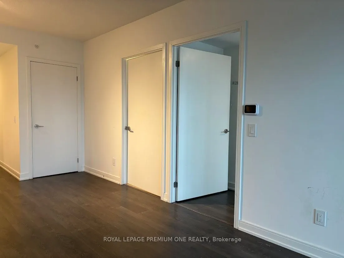 30 SAMUEL WOOD Way, #2111