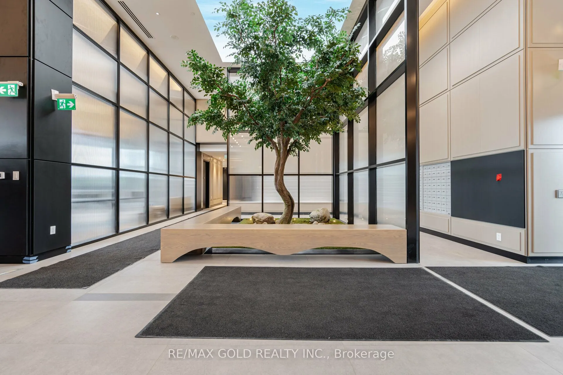3220 William Coltson Avenue E, #817