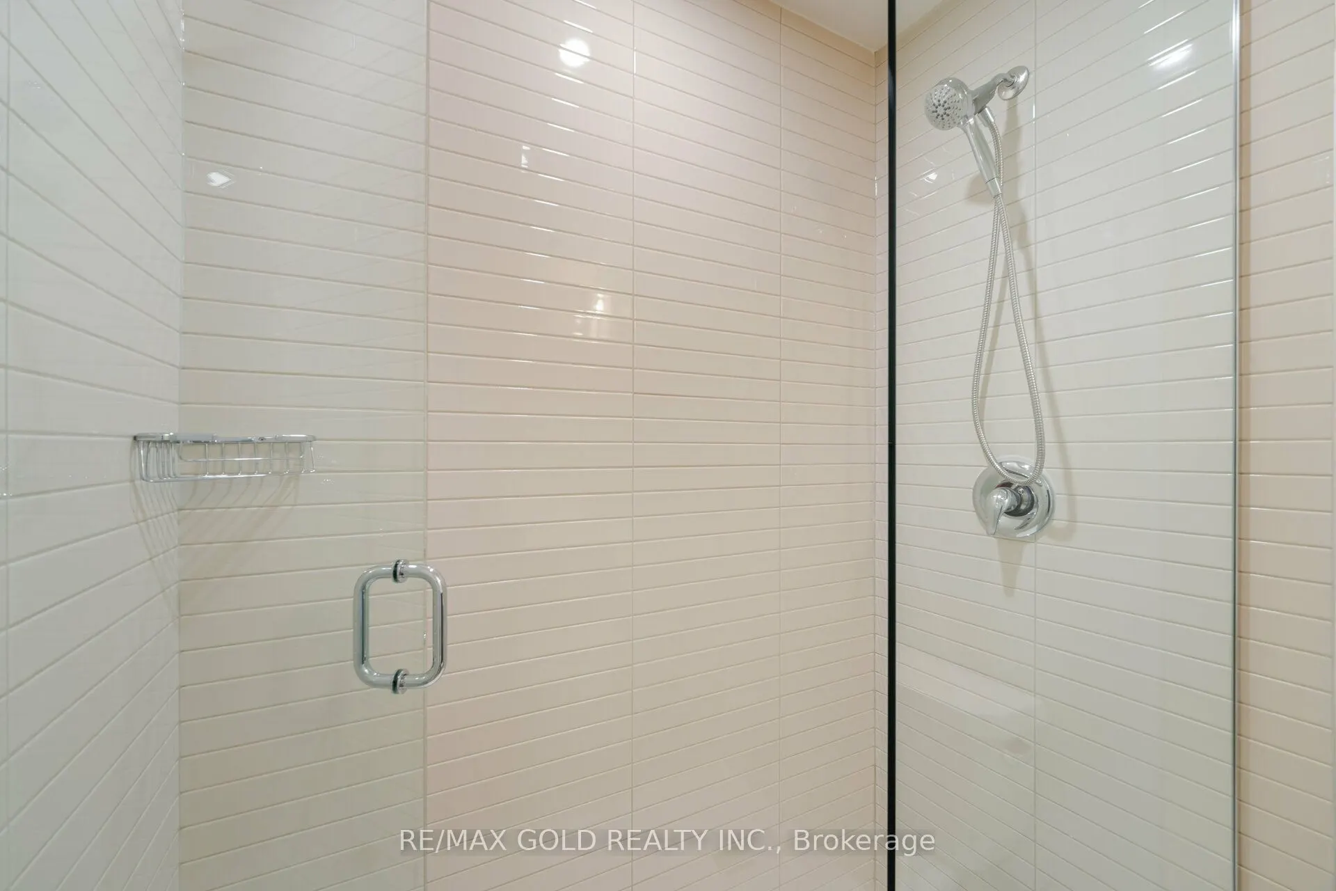 3220 William Coltson Avenue E, #817
