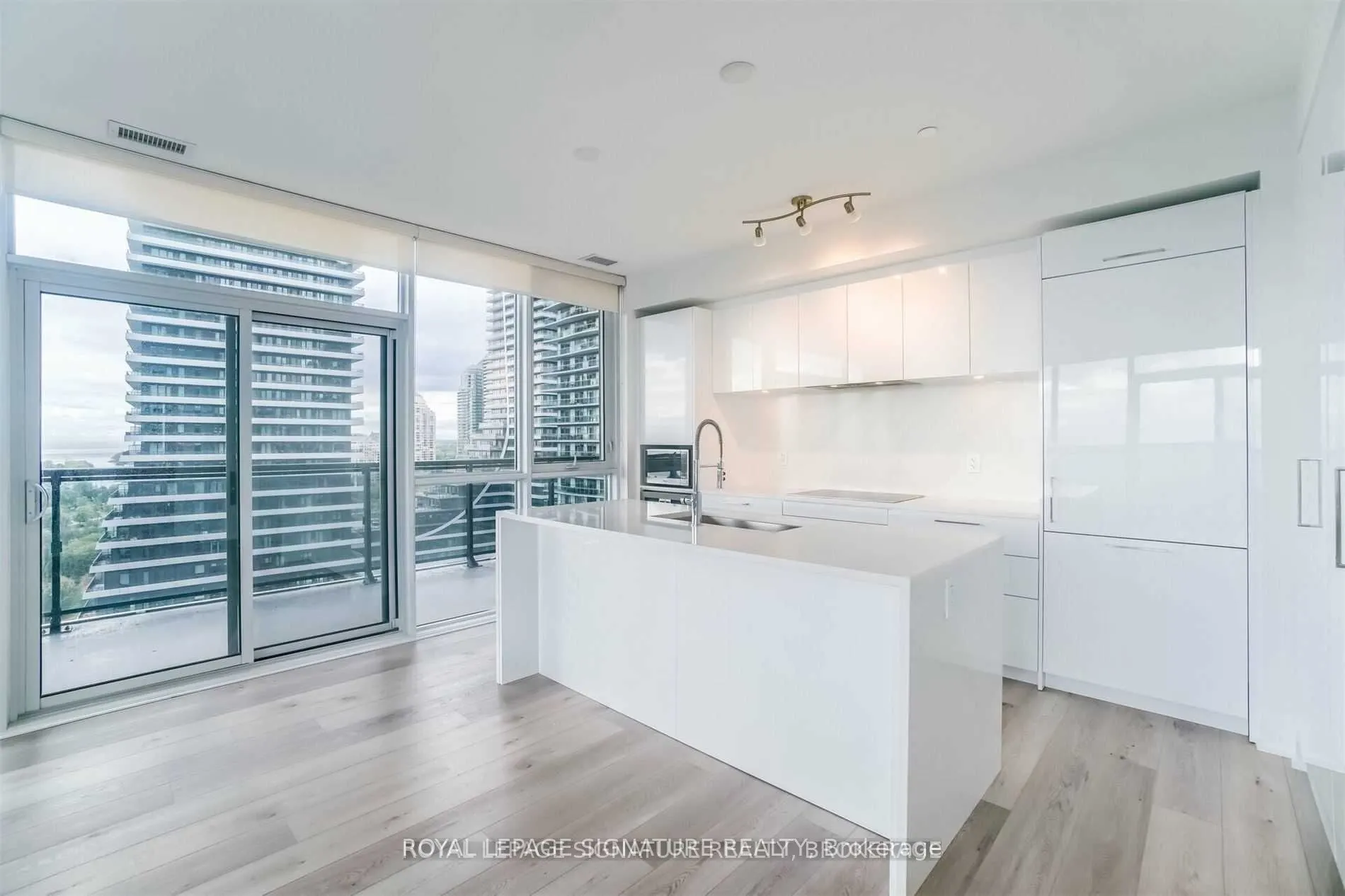 65 Annie Craig Drive, #1509