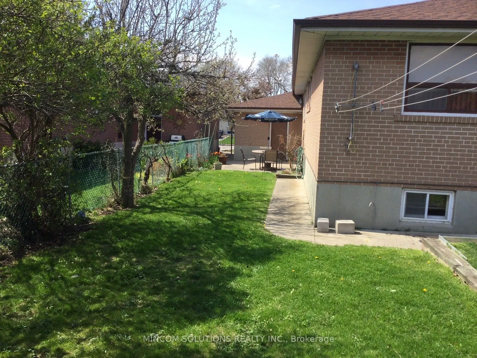 167 Kingsview Boulevard