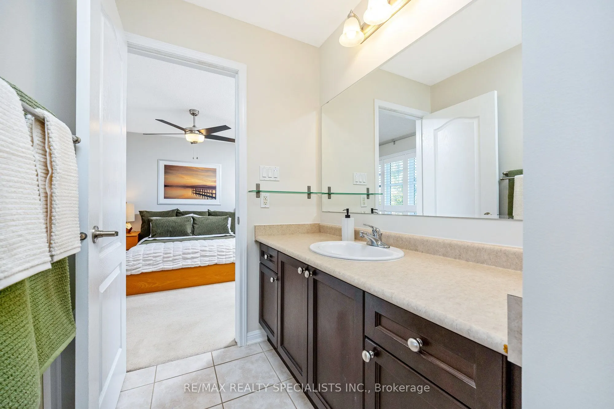 855 FOWLES Court