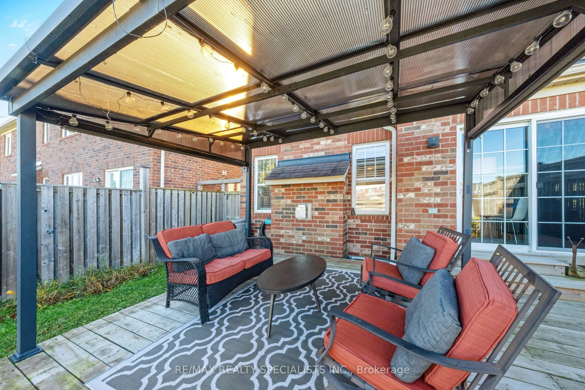 855 FOWLES Court