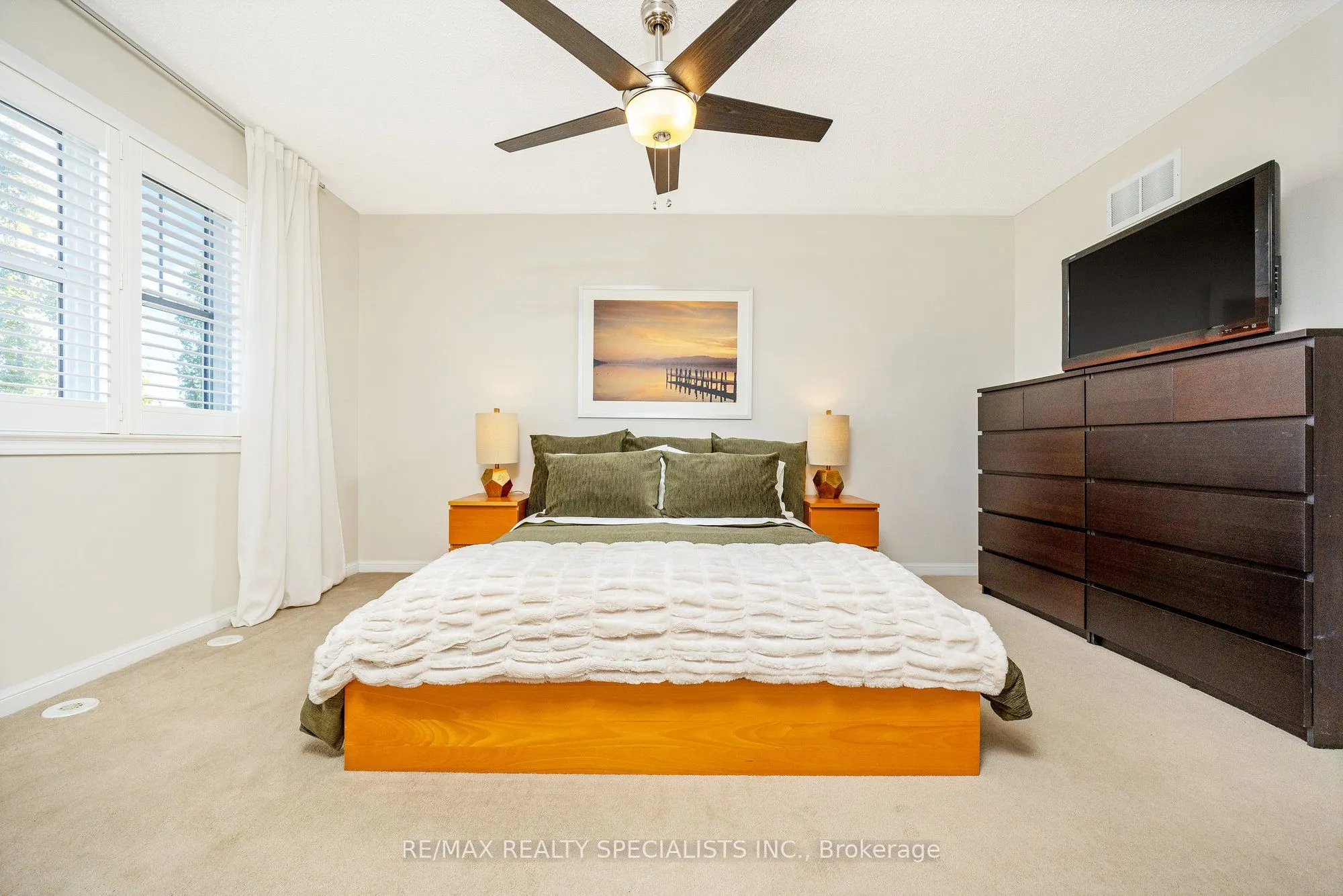 855 FOWLES Court