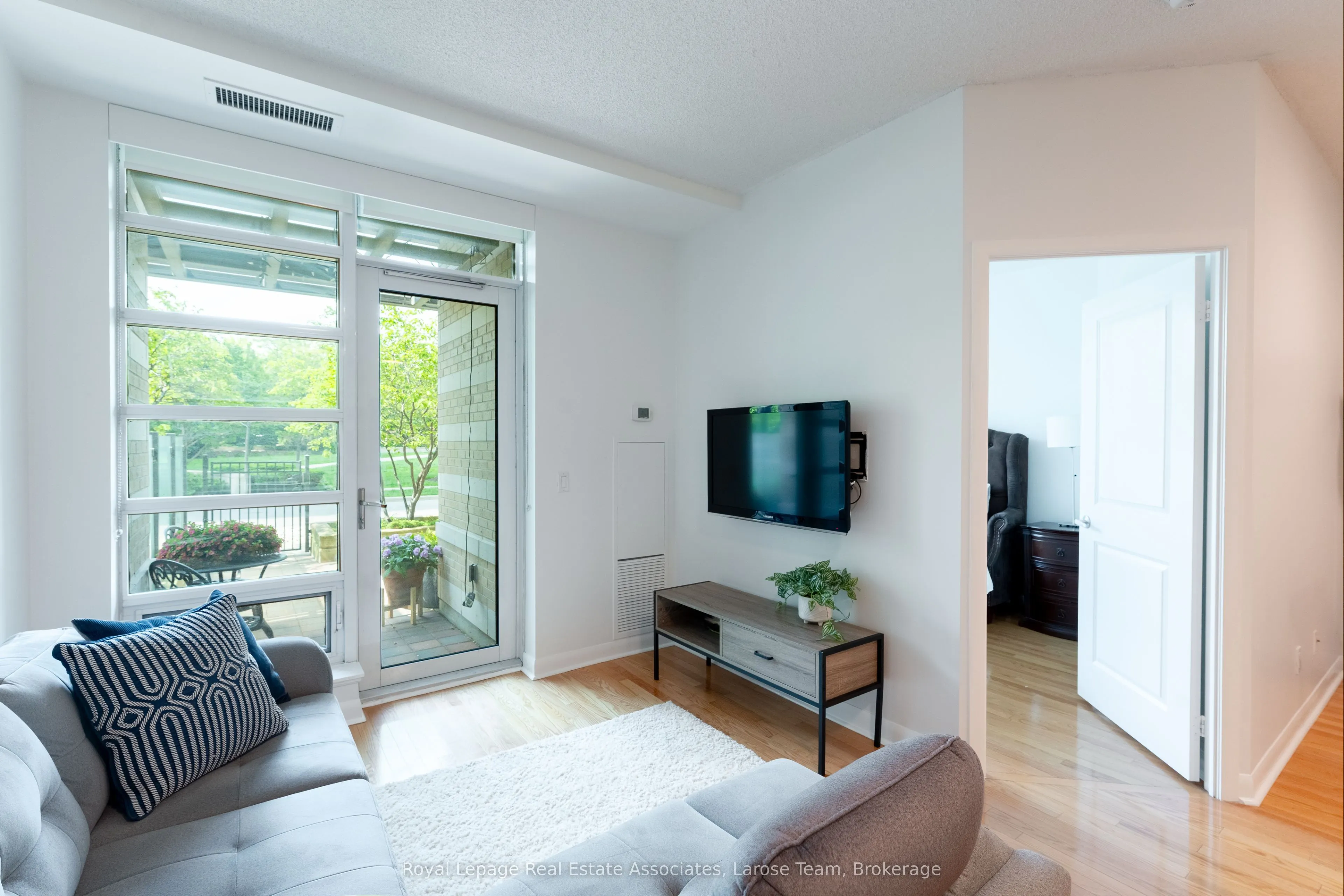 225 Sherway Gardens Road, #102