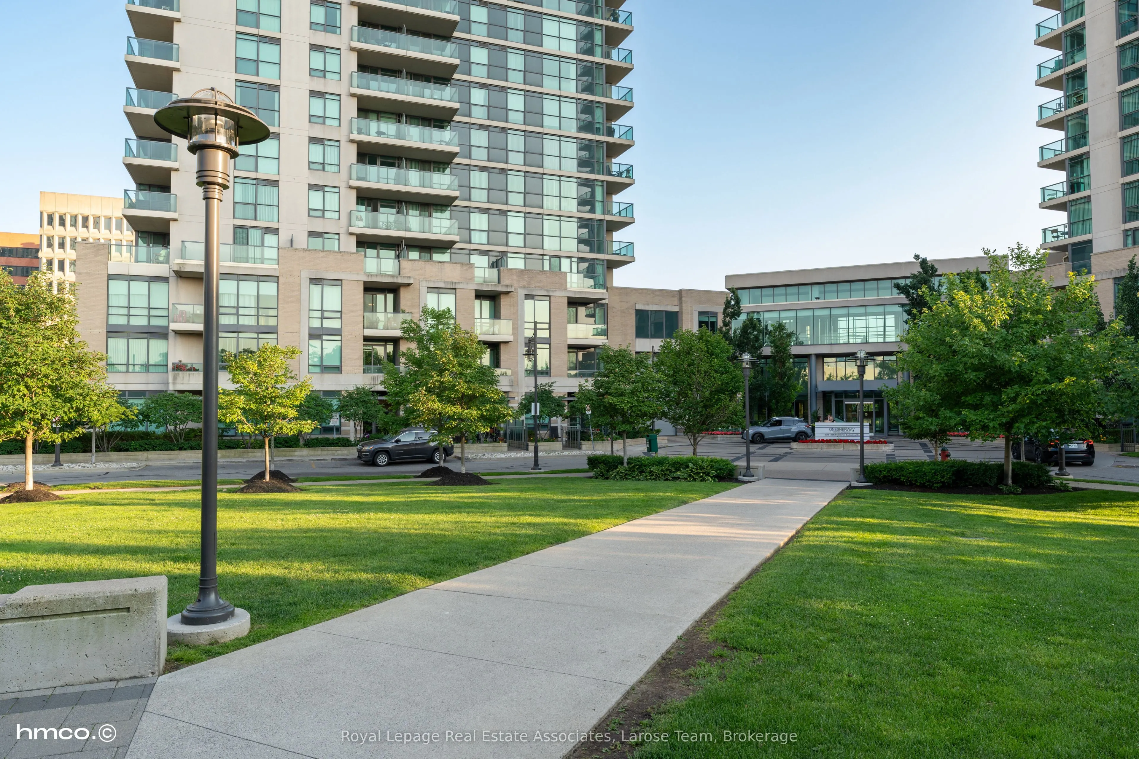 225 Sherway Gardens Road, #102
