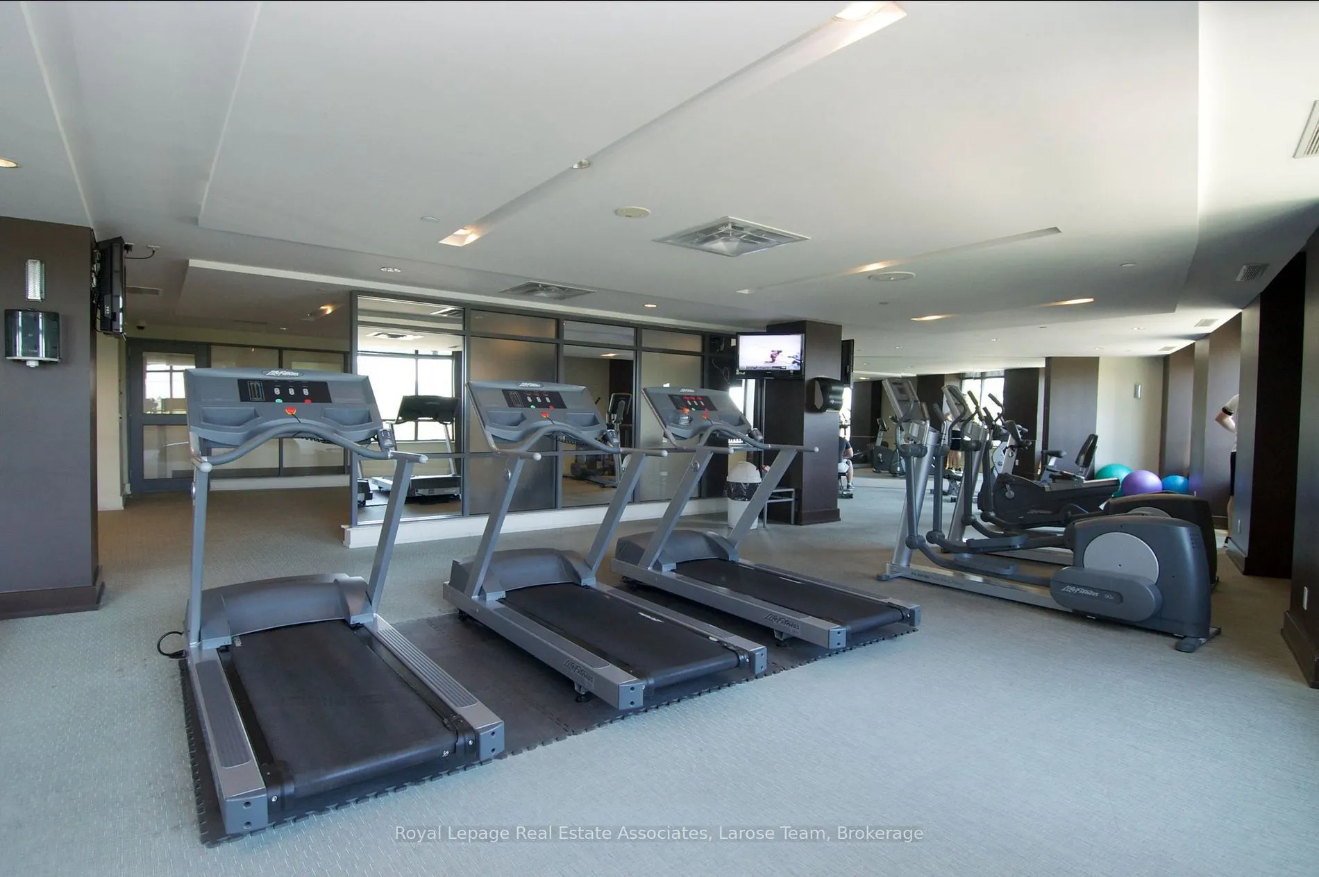 225 Sherway Gardens Road, #102